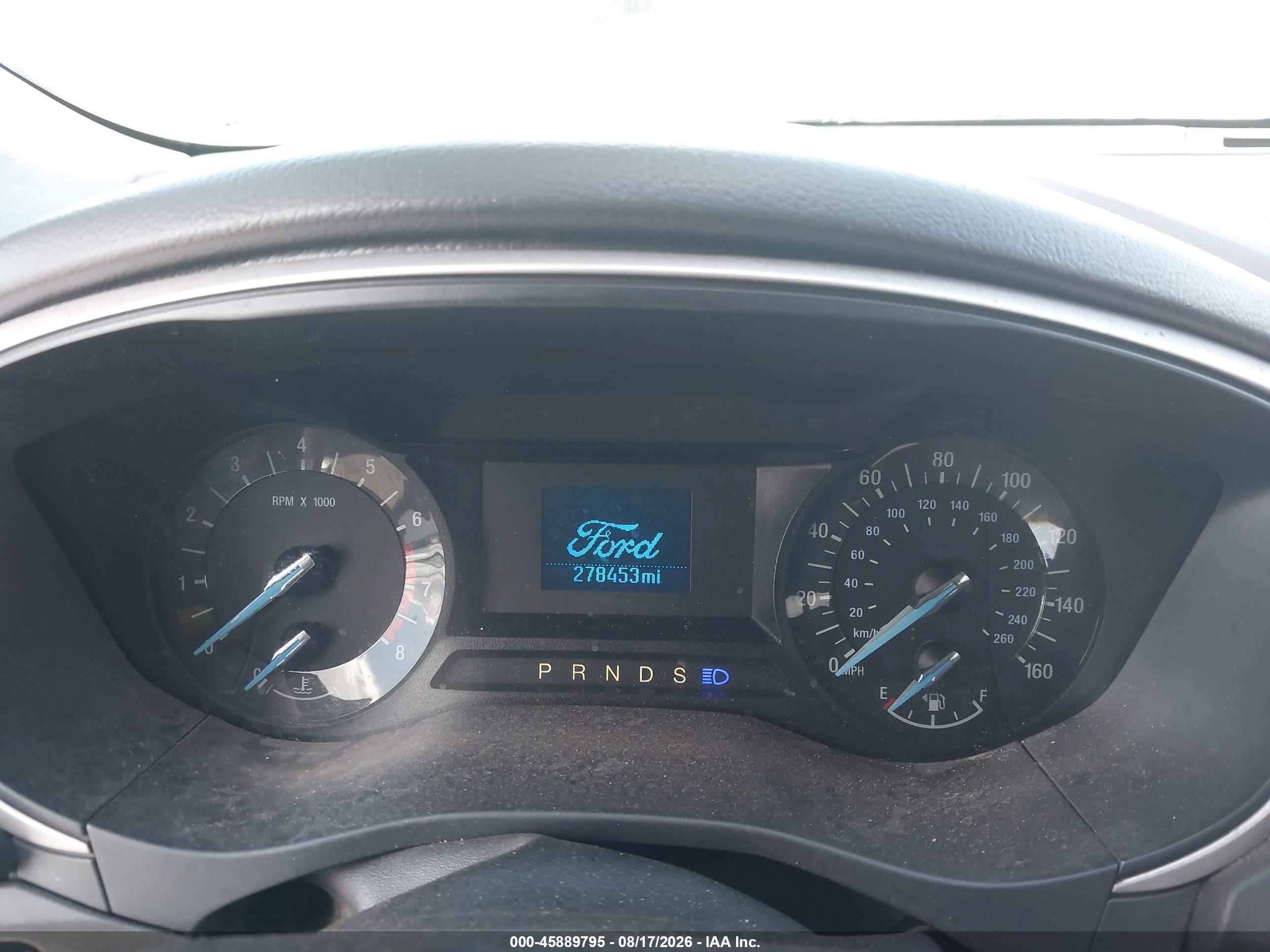 2013 Ford Fusion S Белый vin: 3FA6P0G73DR328288