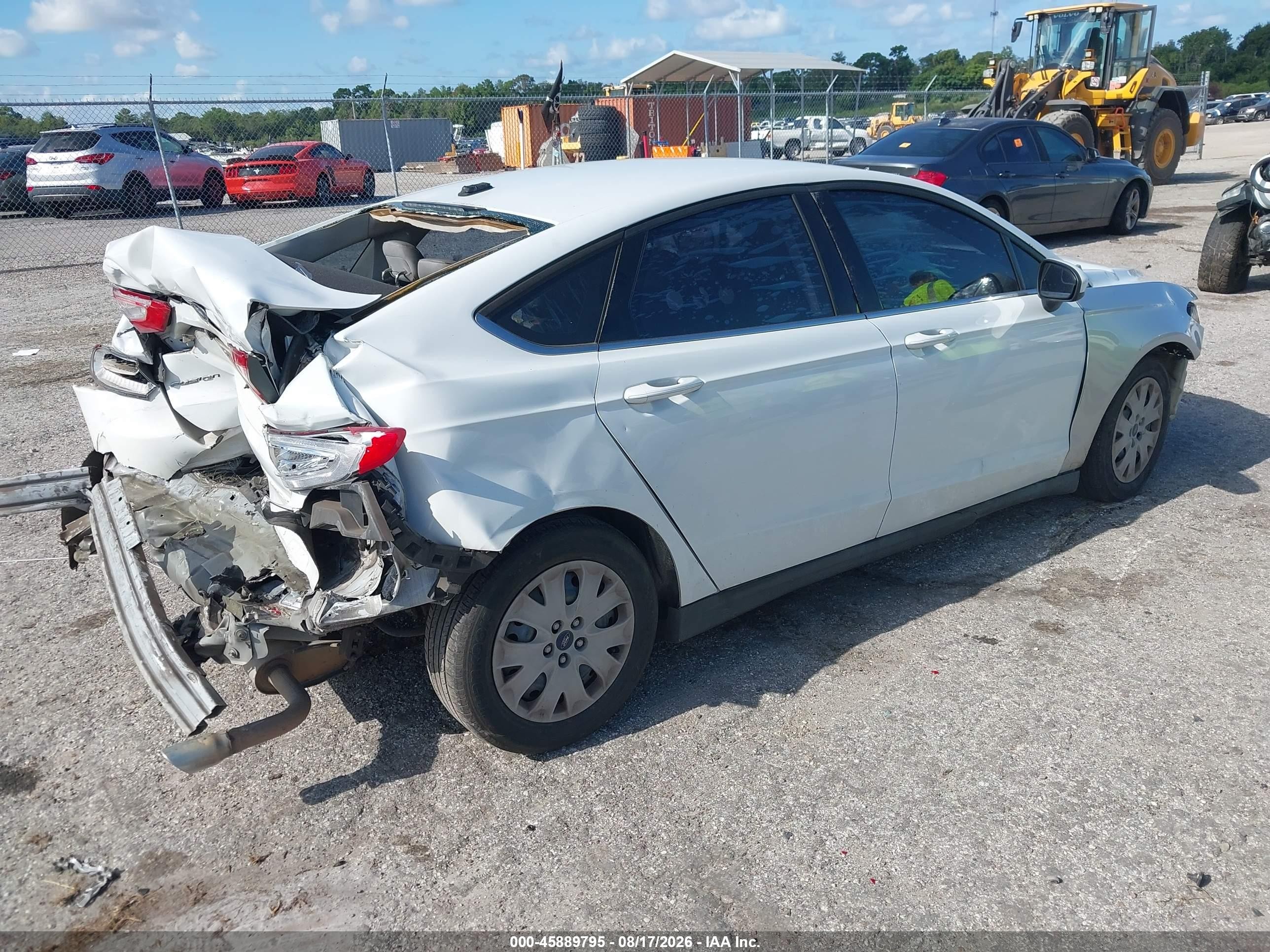 2013 Ford Fusion S Белый vin: 3FA6P0G73DR328288