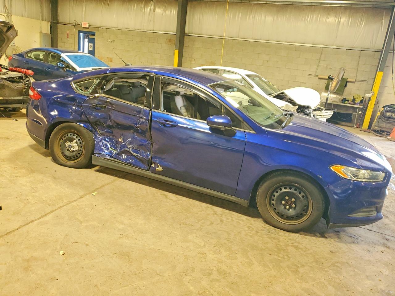 2013 Ford Fusion S Blue vin: 3FA6P0G73DR336102