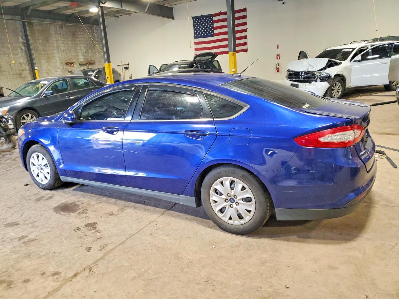 2013 Ford Fusion S Blue vin: 3FA6P0G73DR336102