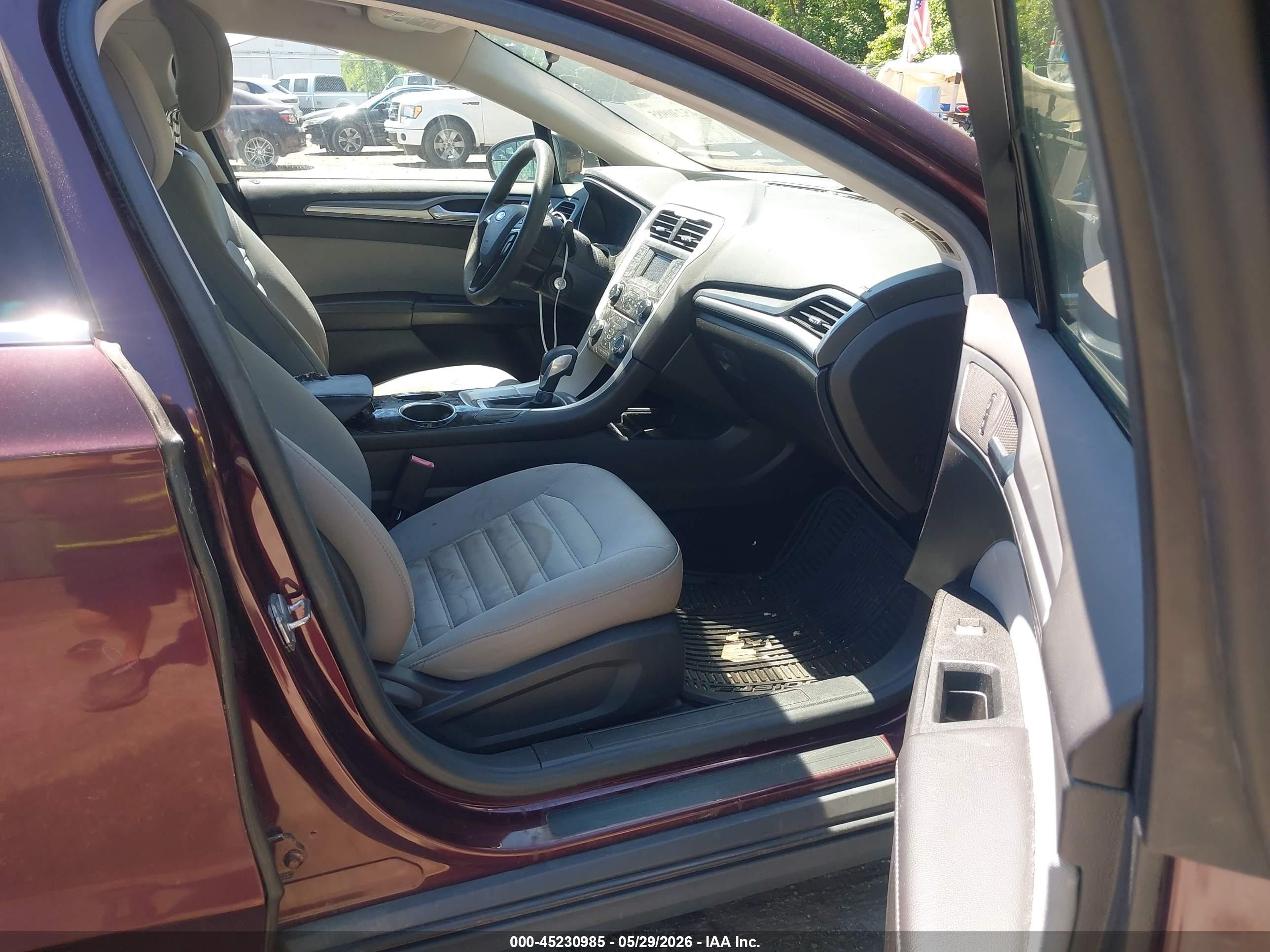2013 Ford Fusion S Purple vin: 3FA6P0G73DR374803
