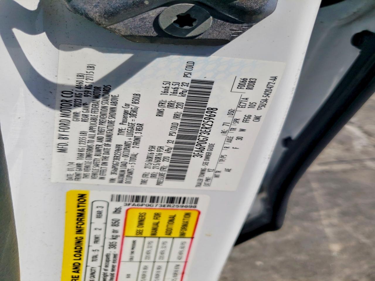 2014 Ford Fusion S Белый vin: 3FA6P0G73ER259698