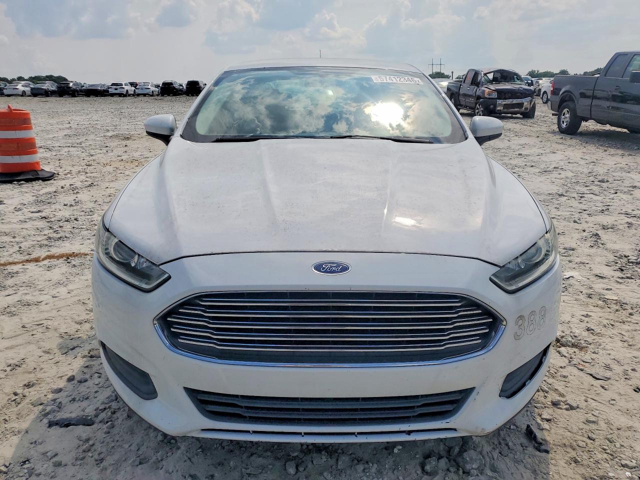 2015 Ford Fusion S White vin: 3FA6P0G73FR185085