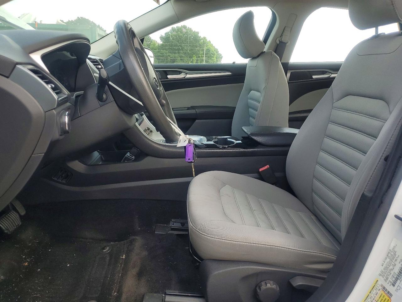 2015 Ford Fusion S White vin: 3FA6P0G73FR185085