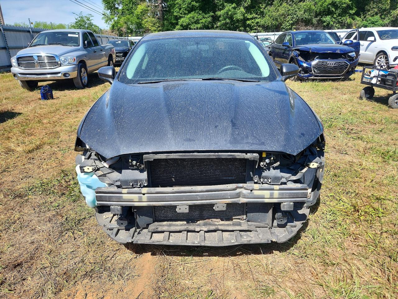 2015 Ford Fusion S Gray vin: 3FA6P0G73FR228808