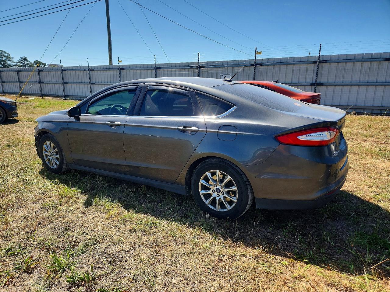 2015 Ford Fusion S Gray vin: 3FA6P0G73FR228808