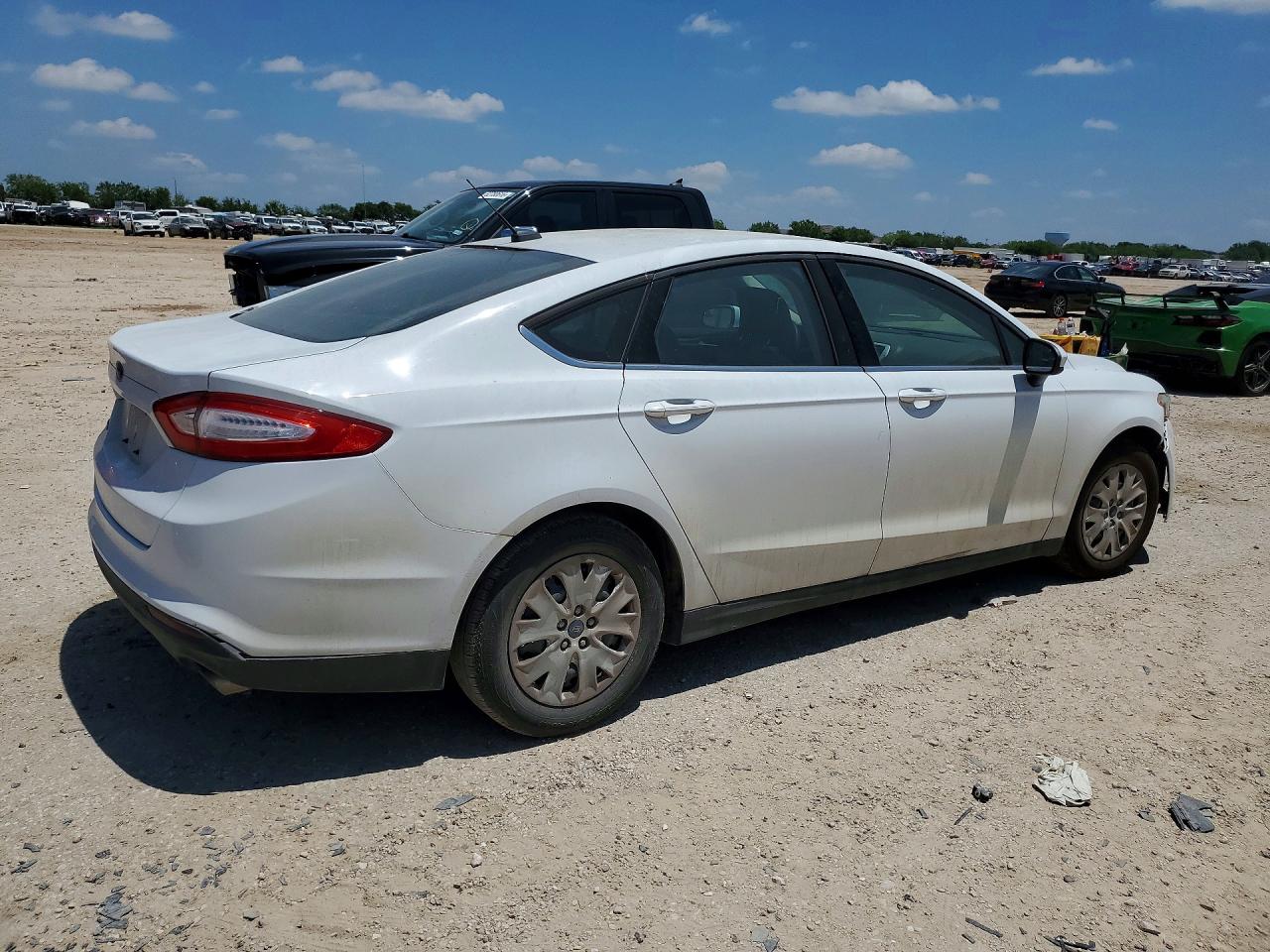 2013 Ford Fusion S White vin: 3FA6P0G74DR127399