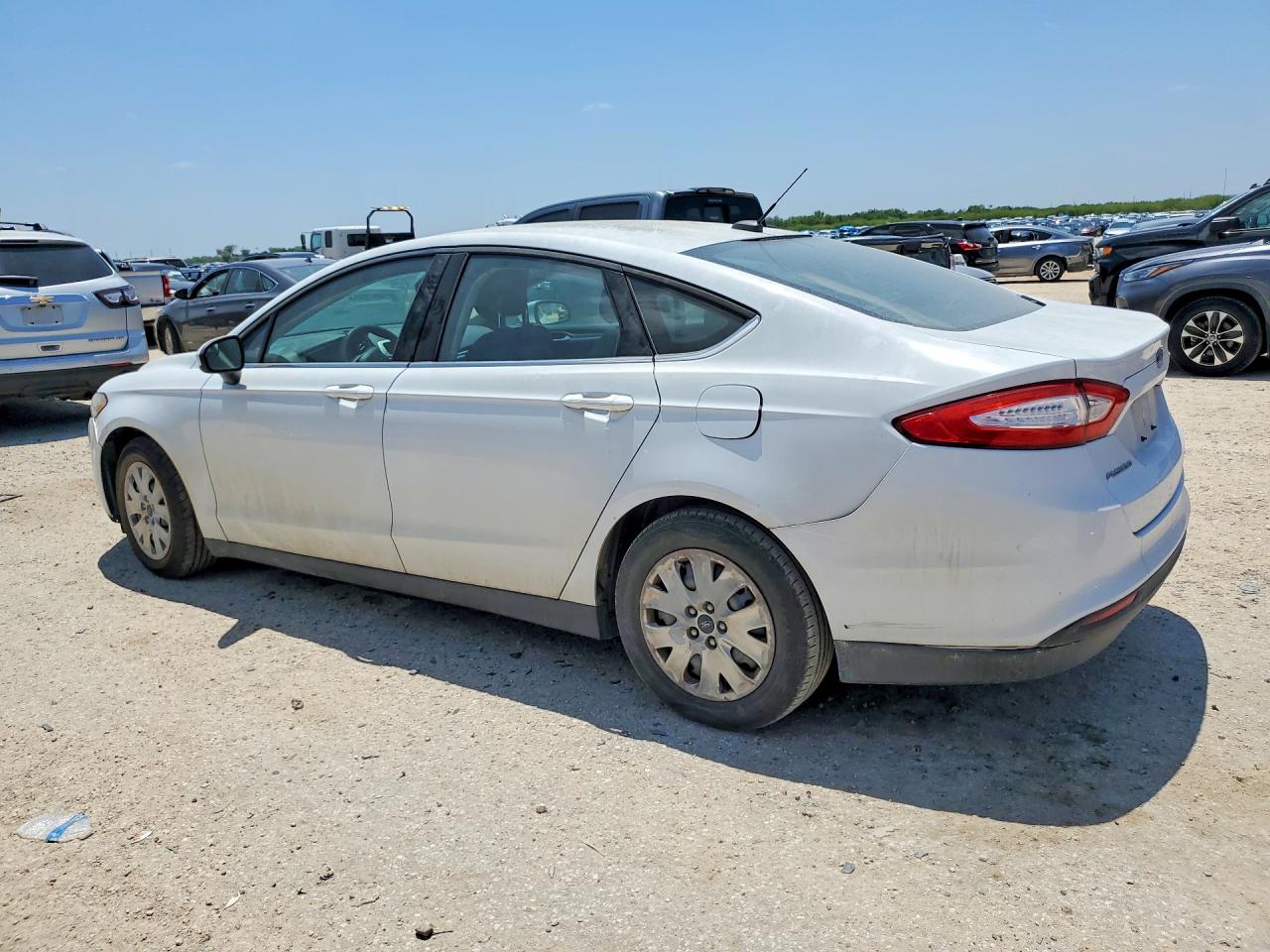 2013 Ford Fusion S White vin: 3FA6P0G74DR127399