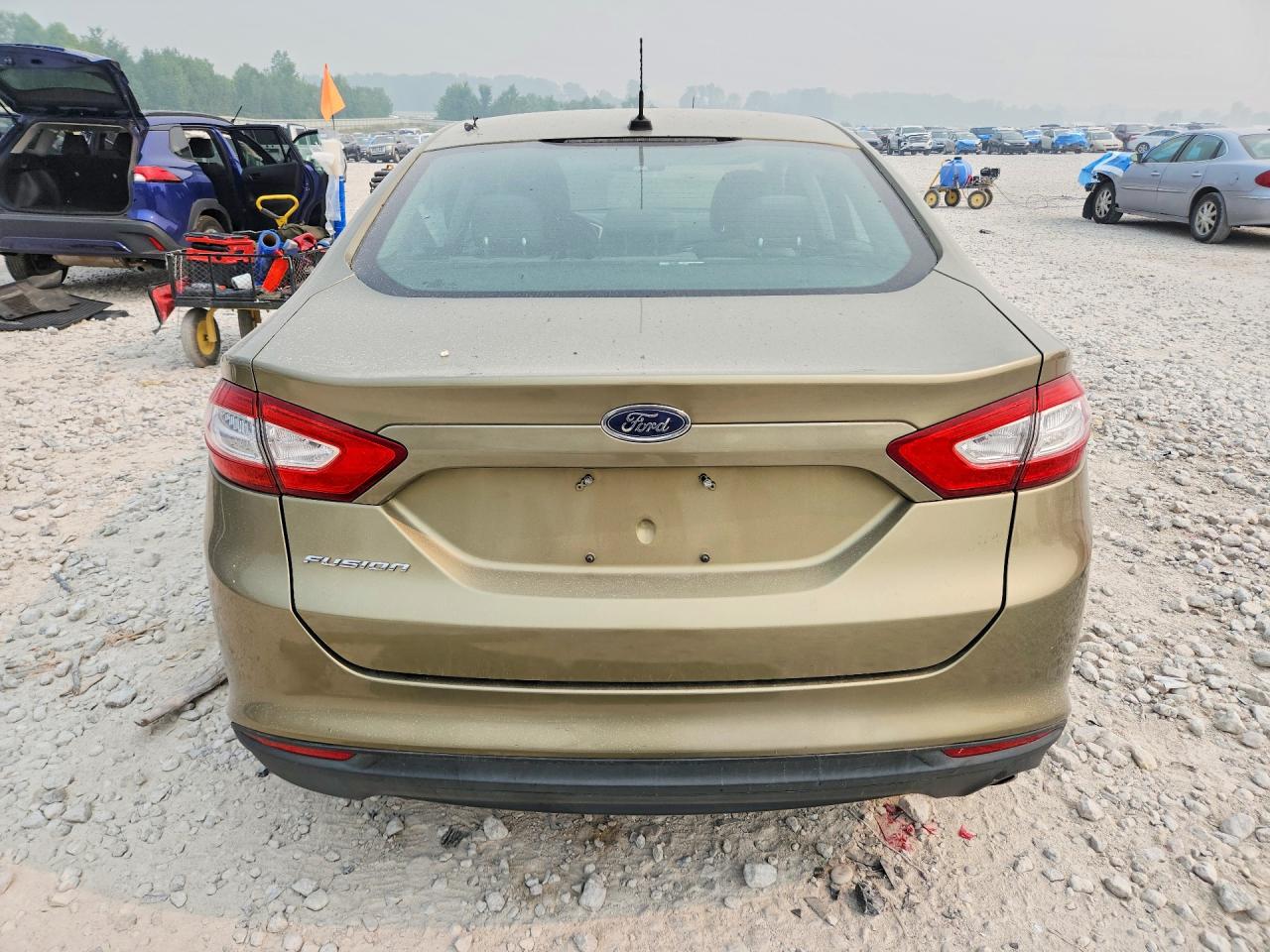 2013 Ford Fusion S Green vin: 3FA6P0G74DR188008