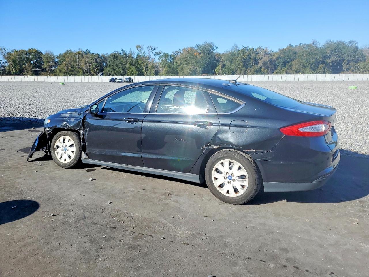2013 Ford Fusion S Black vin: 3FA6P0G74DR199932
