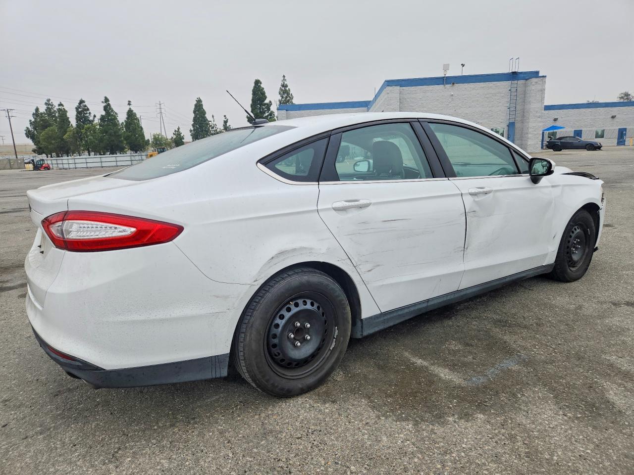 2014 Ford Fusion S Белый vin: 3FA6P0G74ER137691