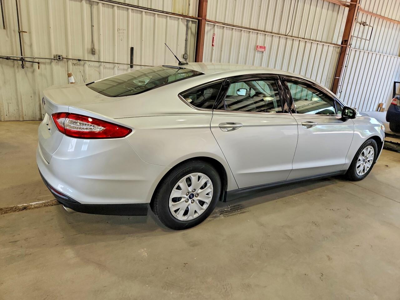 2014 Ford Fusion S Silver vin: 3FA6P0G74ER363374