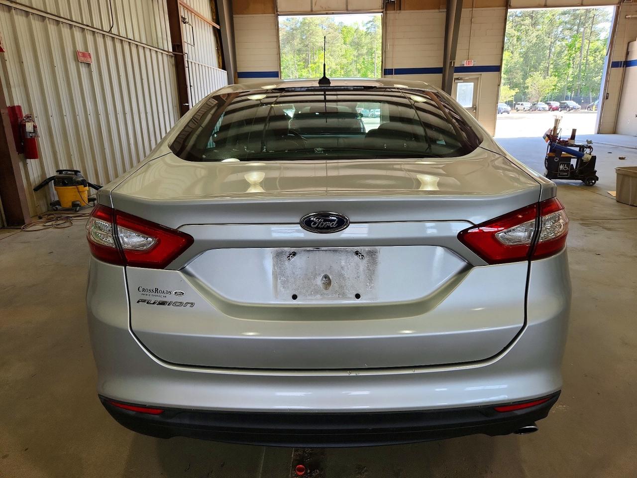 2014 Ford Fusion S Silver vin: 3FA6P0G74ER363374