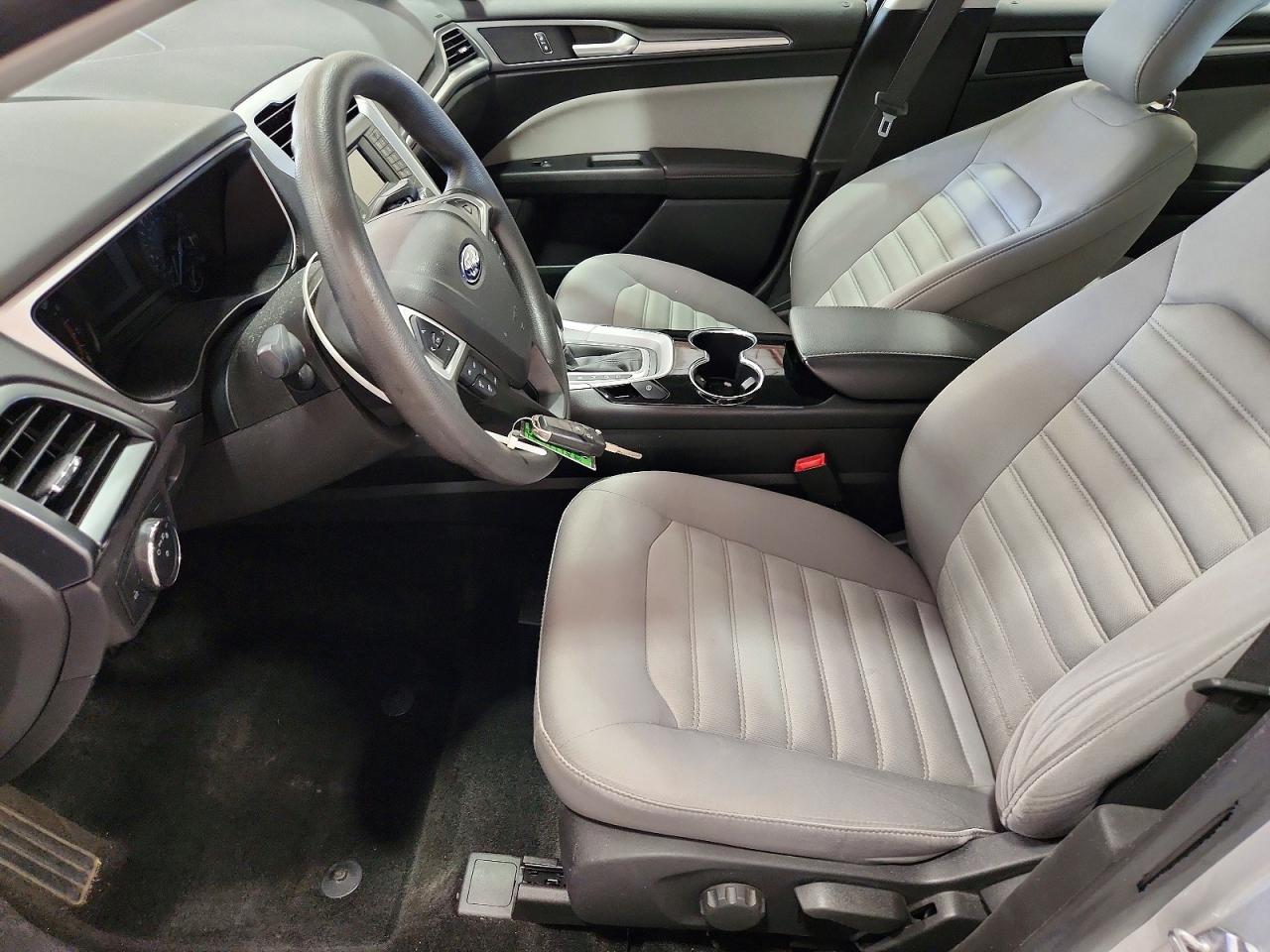 2014 Ford Fusion S Silver vin: 3FA6P0G74ER363374