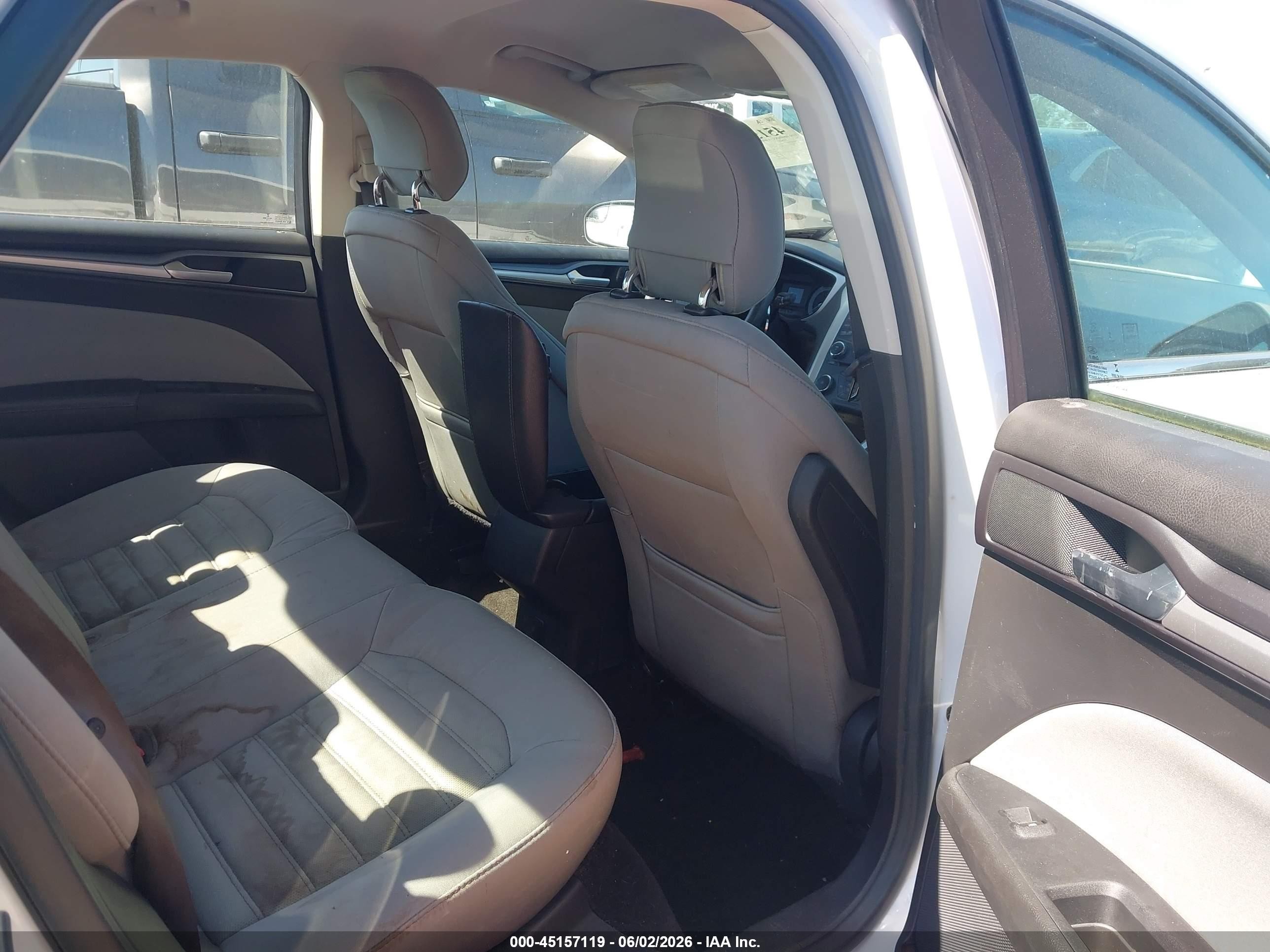 2014 Ford Fusion S White vin: 3FA6P0G74ER374763