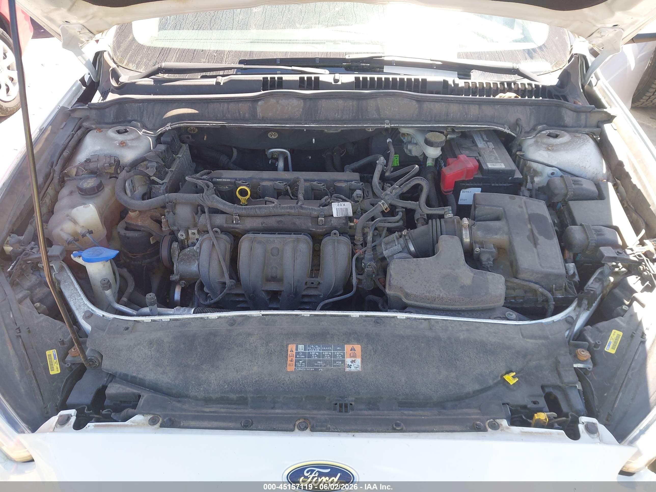 2014 Ford Fusion S White vin: 3FA6P0G74ER374763