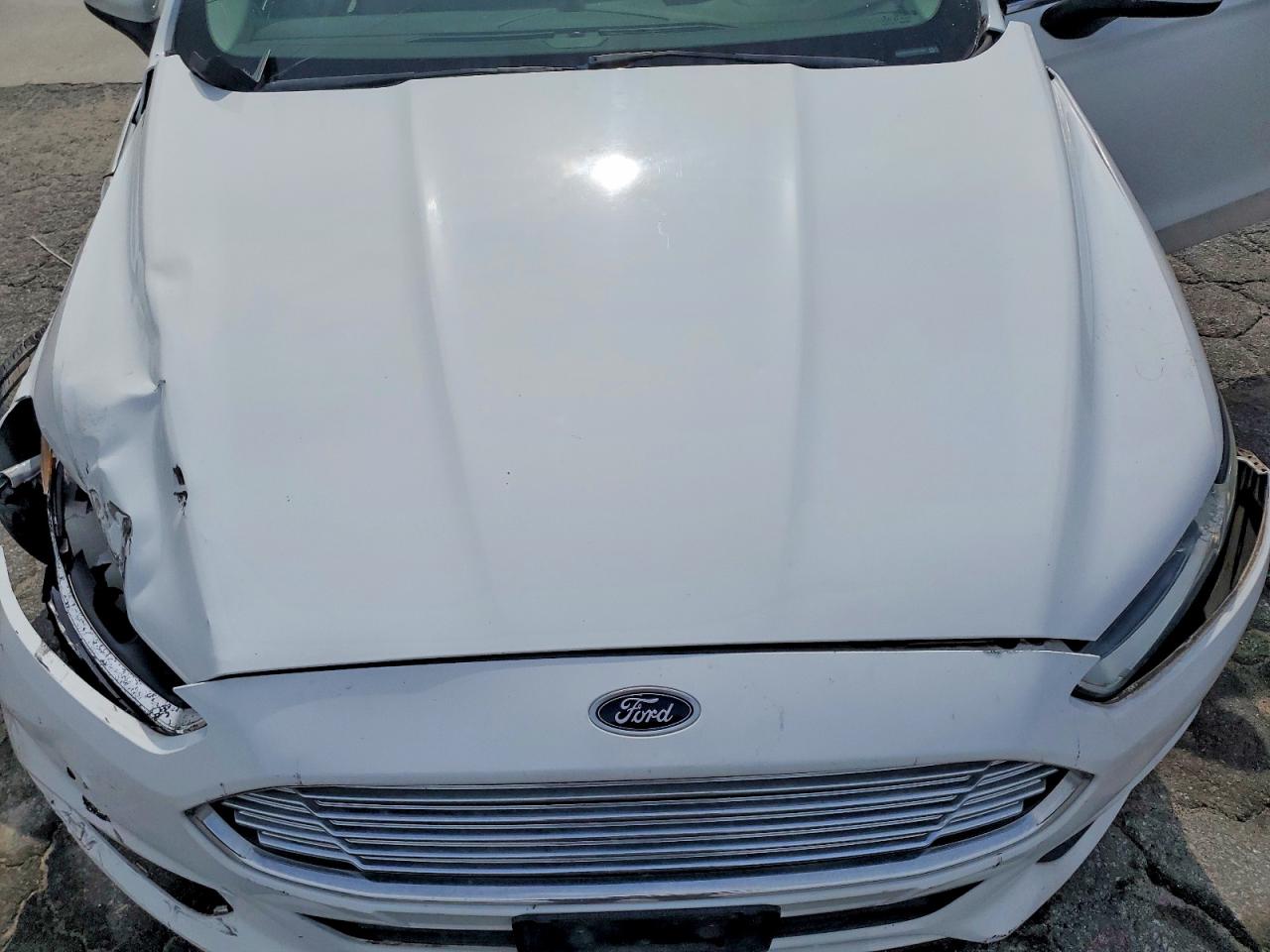 2015 Ford Fusion S White vin: 3FA6P0G74FR177125