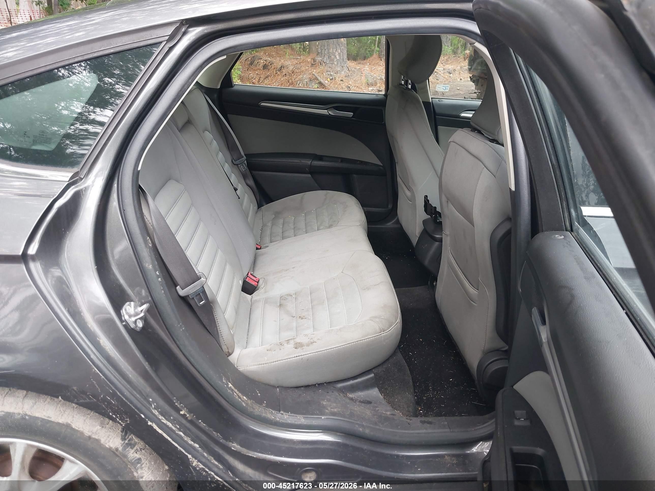 2015 Ford Fusion S Gray vin: 3FA6P0G74FR273837