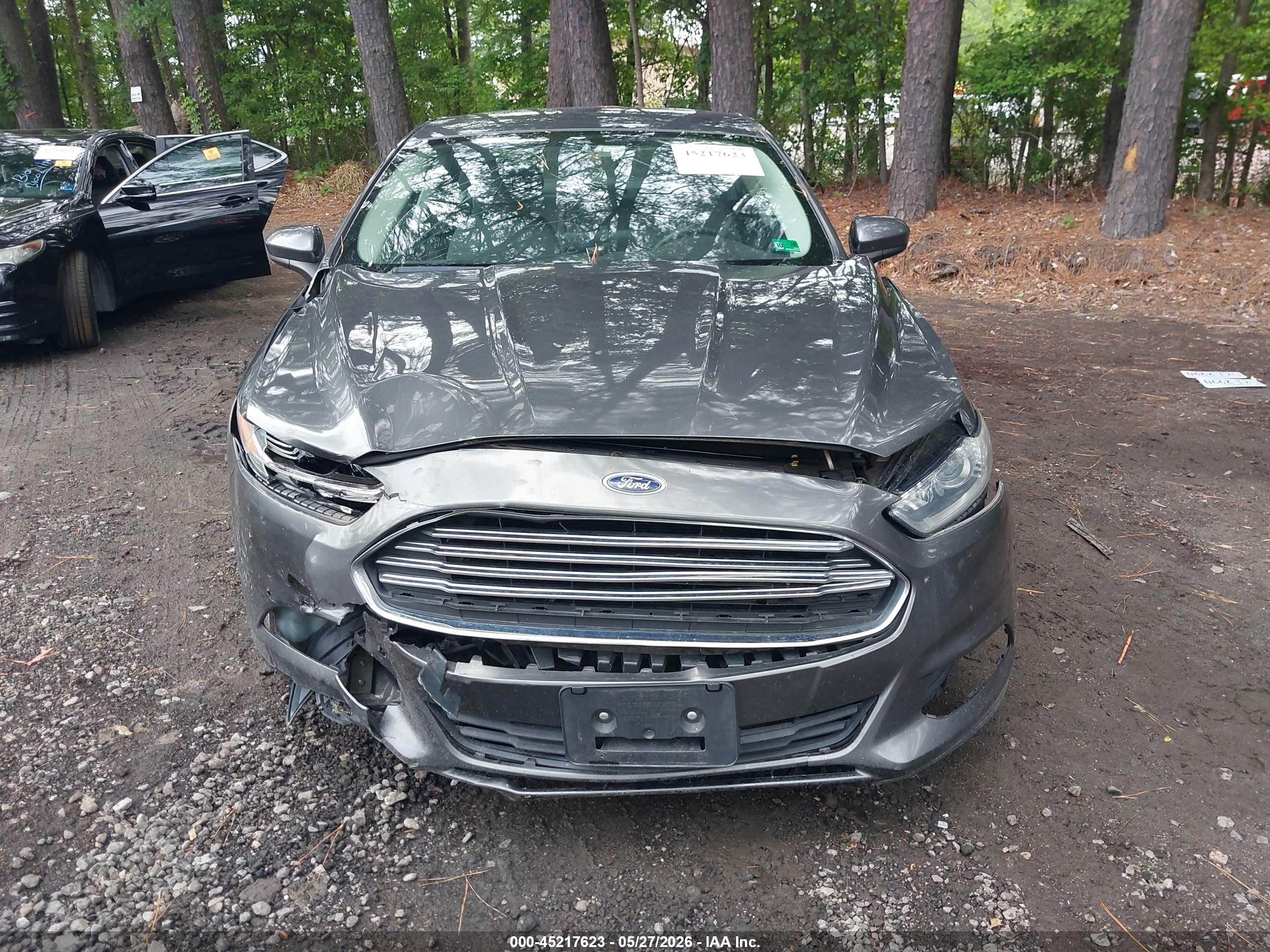 2015 Ford Fusion S Gray vin: 3FA6P0G74FR273837