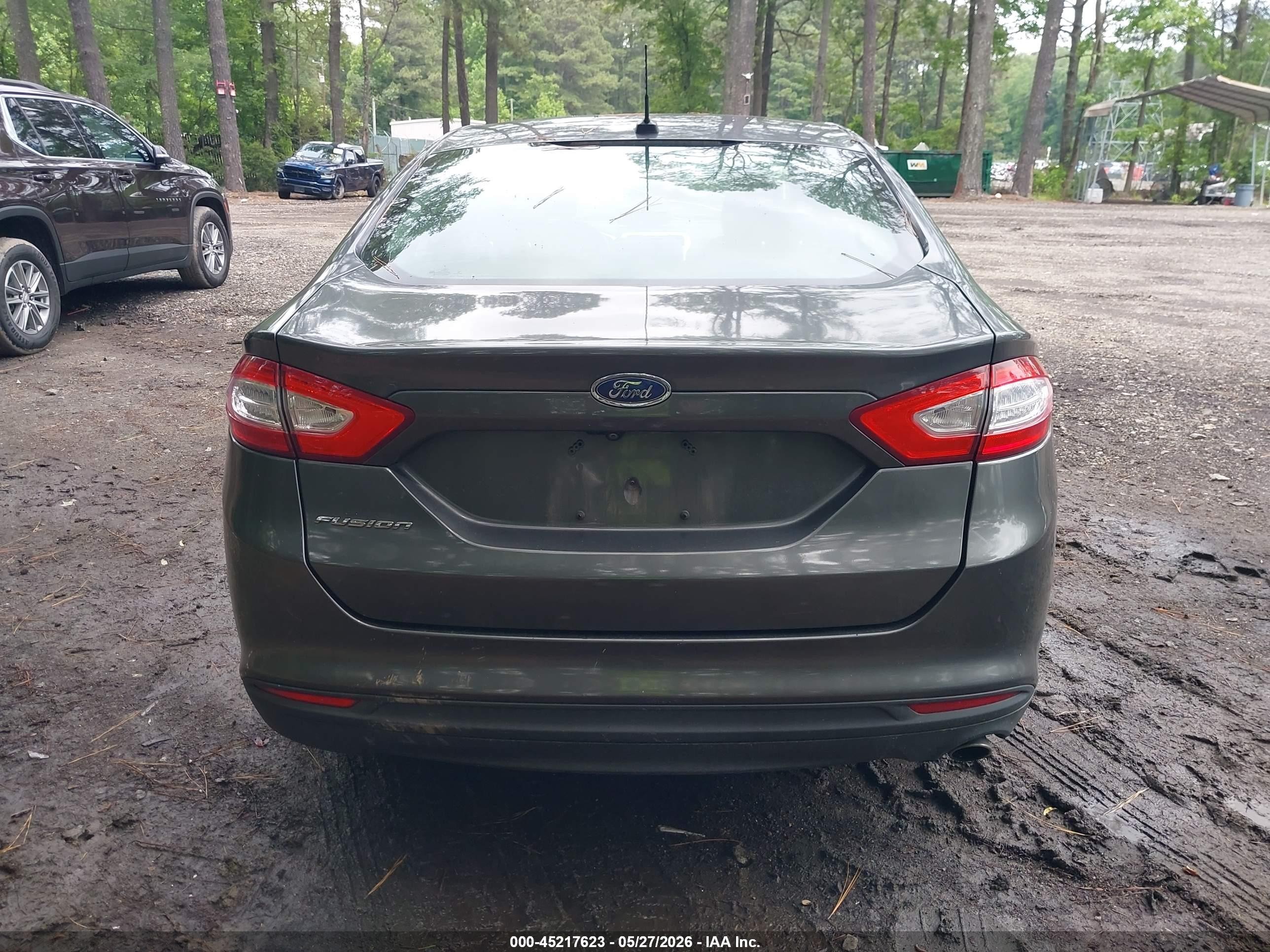 2015 Ford Fusion S Gray vin: 3FA6P0G74FR273837