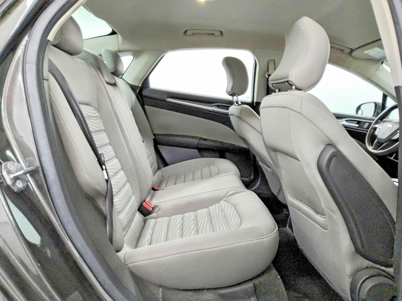 2016 Ford Fusion S Gray vin: 3FA6P0G74GR147401