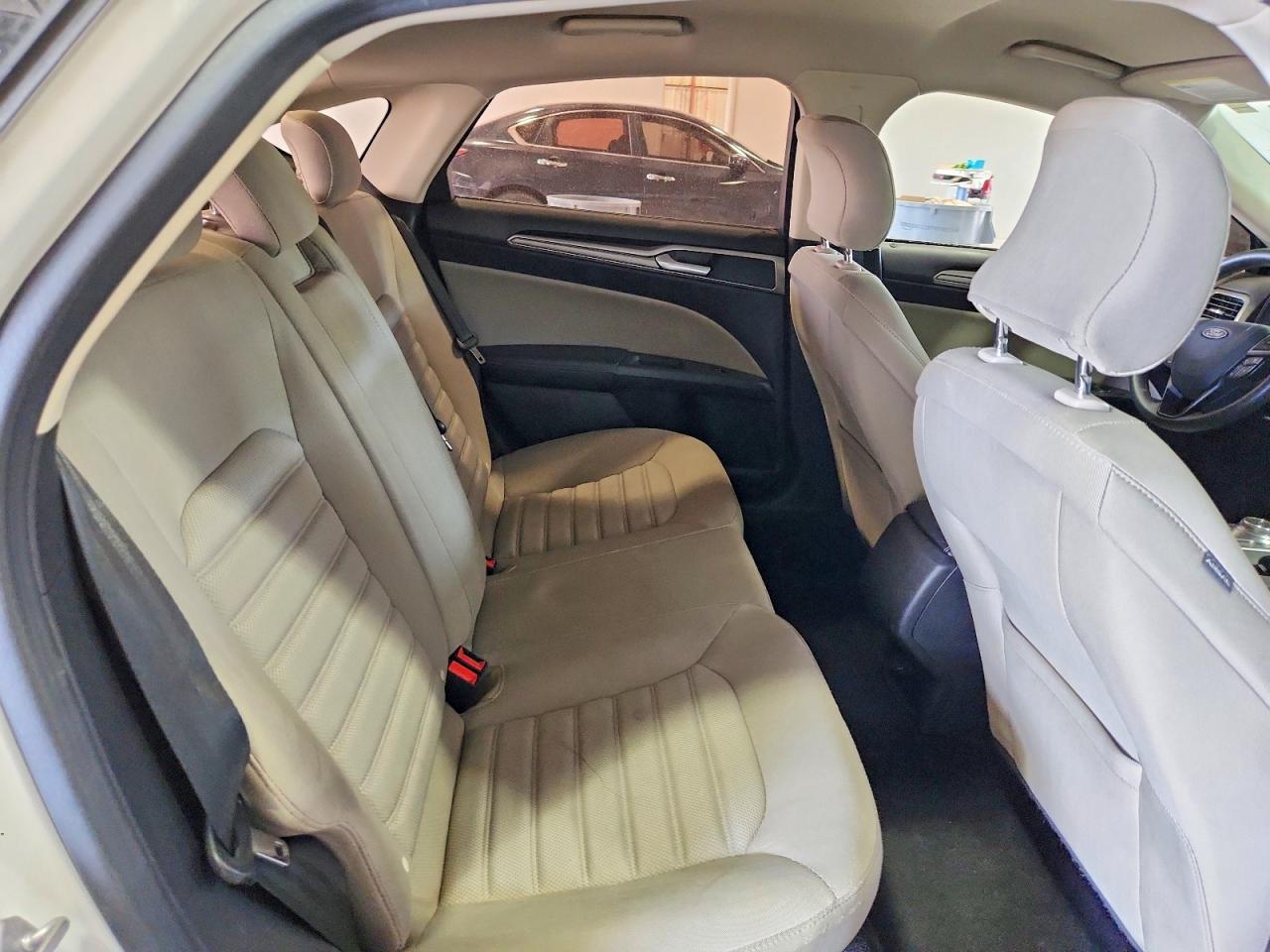 2018 Ford Fusion S White vin: 3FA6P0G74JR283762