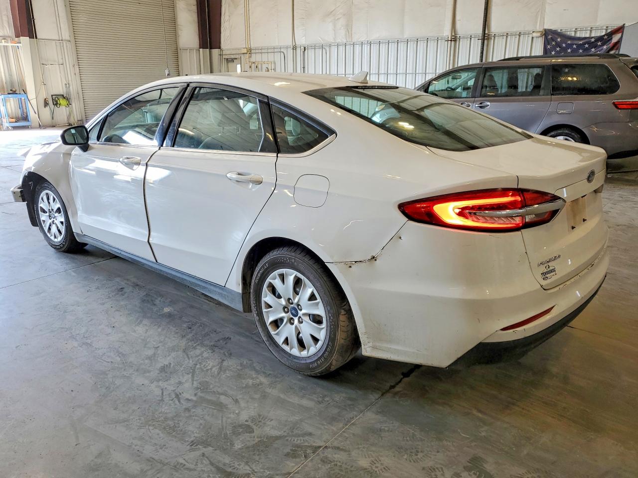 2020 Ford Fusion S Белый vin: 3FA6P0G74LR228294