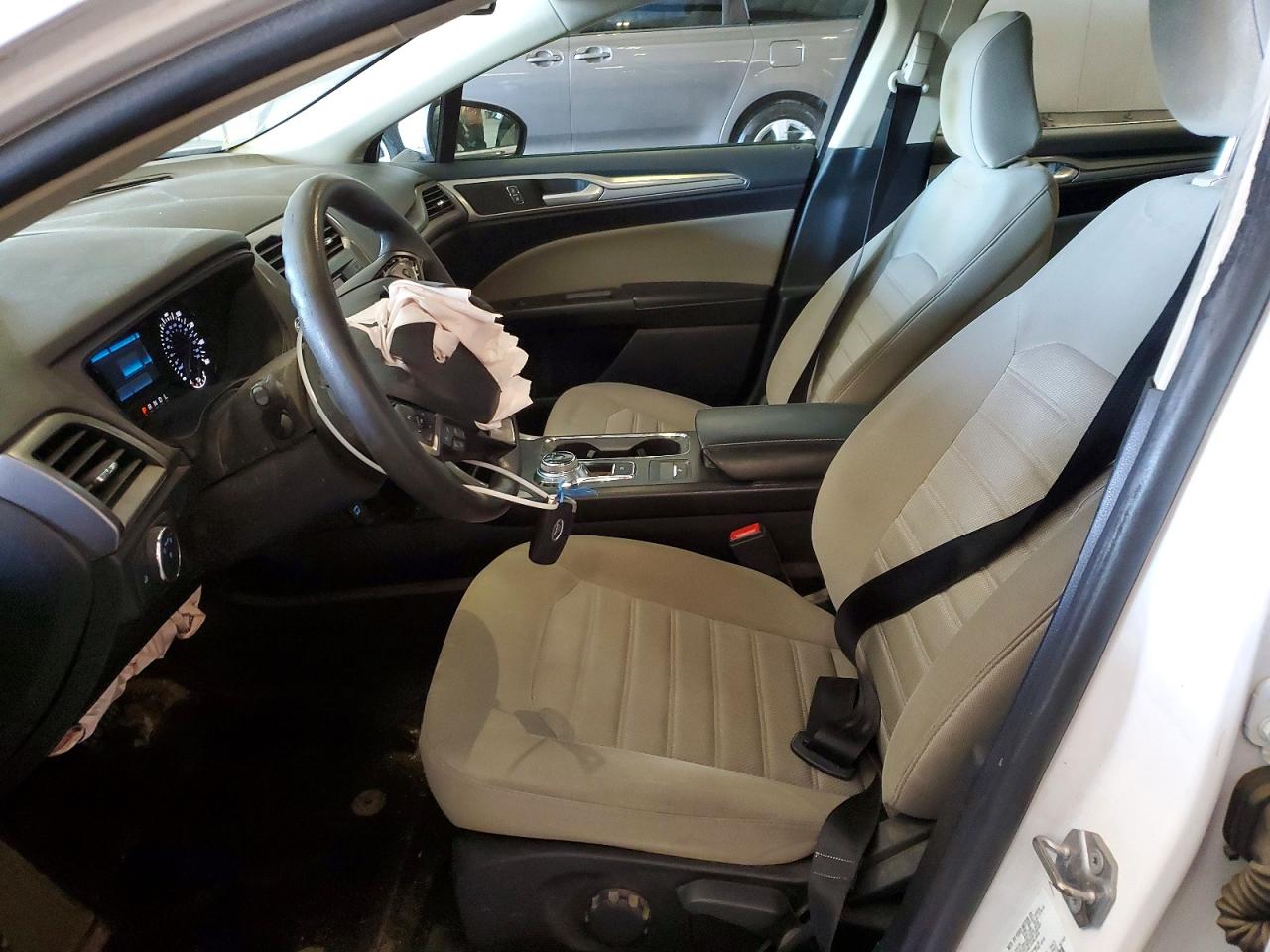 2020 Ford Fusion S Белый vin: 3FA6P0G74LR228294