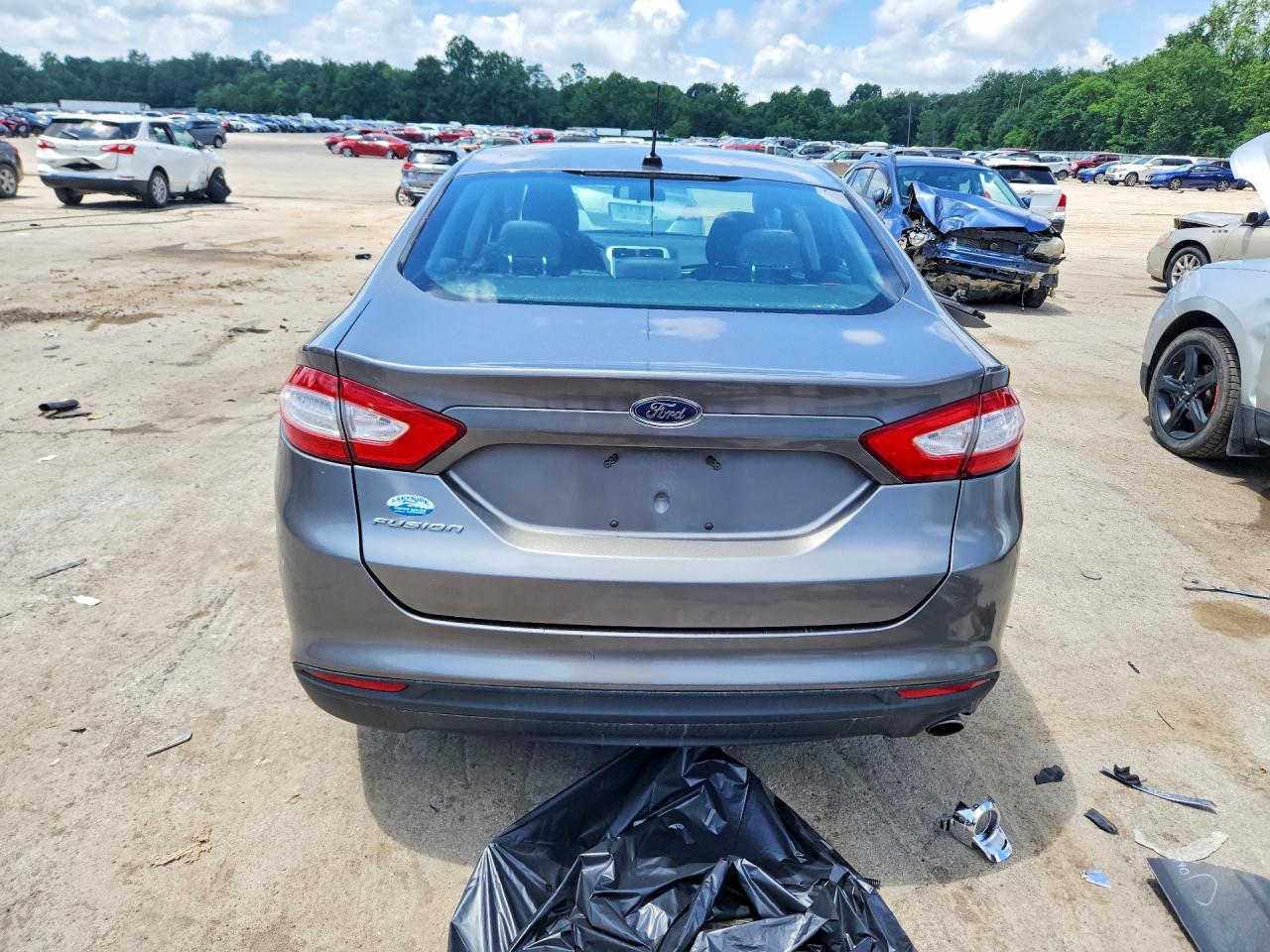 2013 Ford Fusion S Серый vin: 3FA6P0G75DR179916