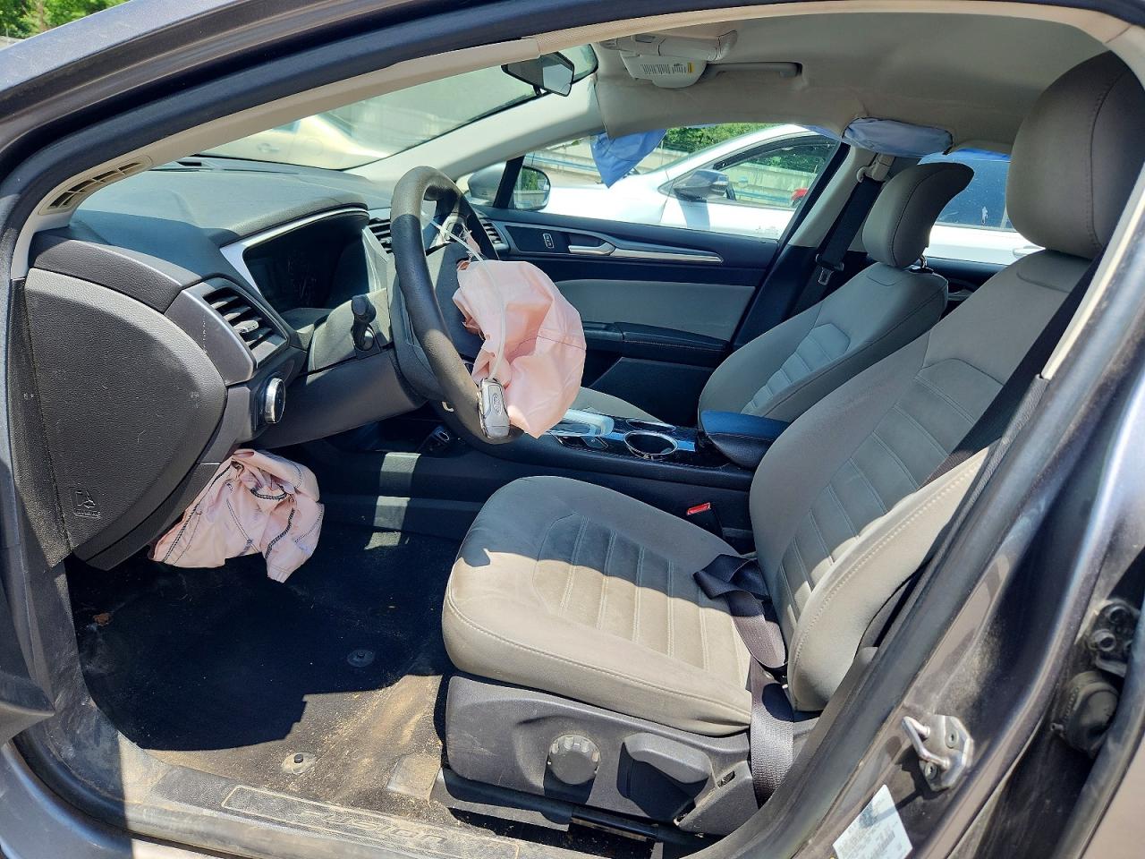 2013 Ford Fusion S Серый vin: 3FA6P0G75DR179916