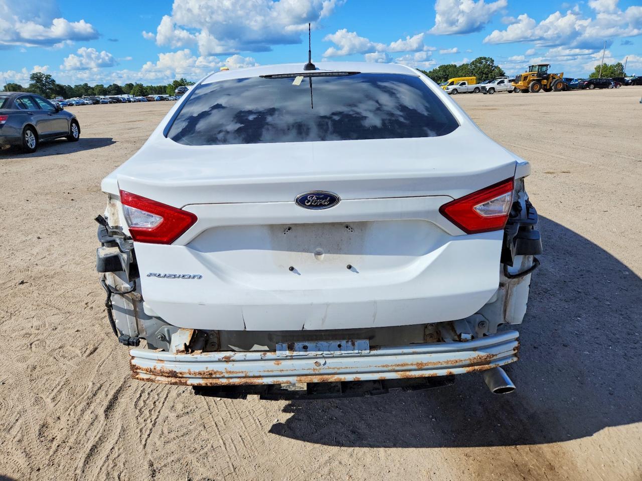 2013 Ford Fusion S White vin: 3FA6P0G75DR192035