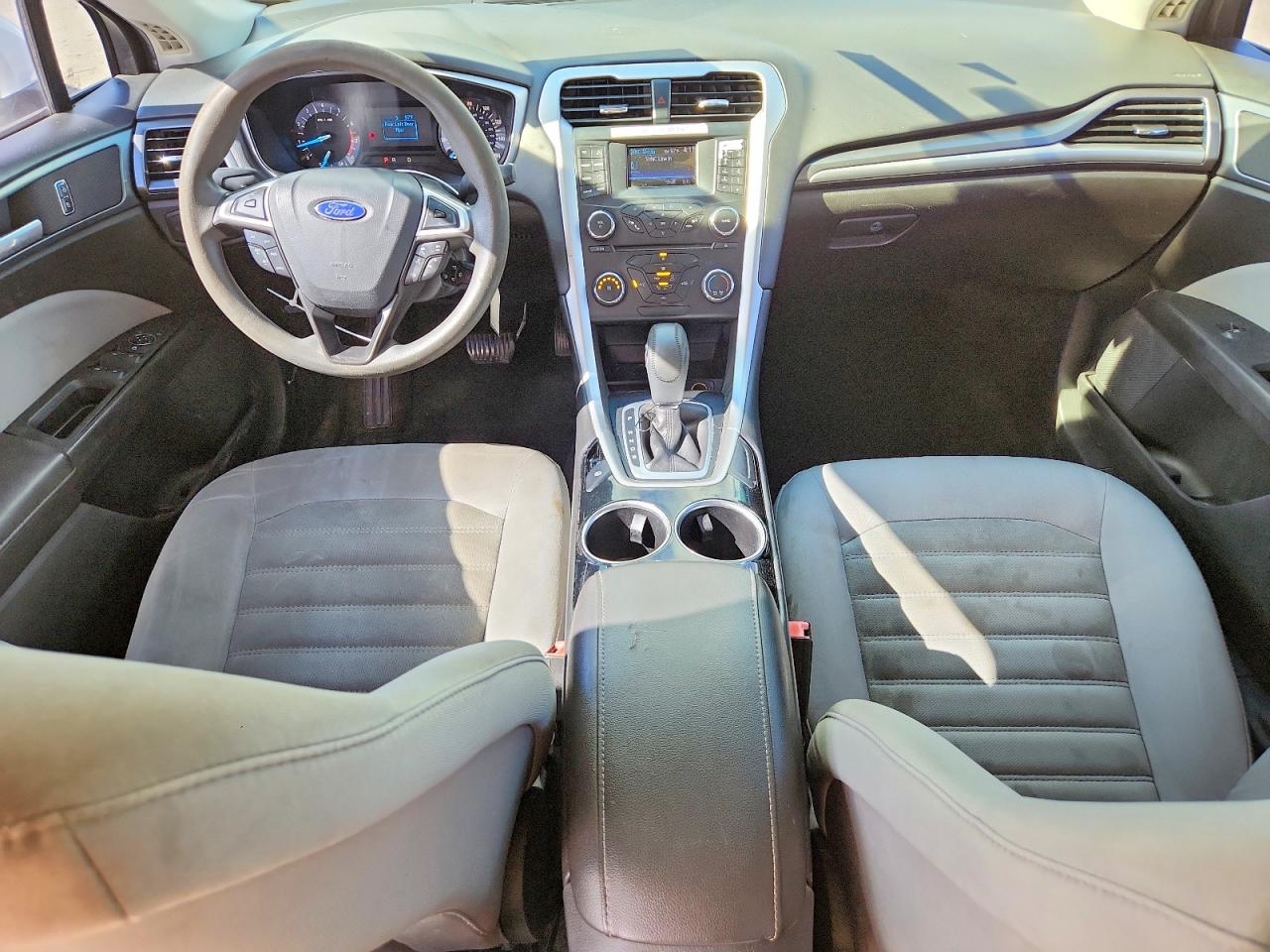 2013 Ford Fusion S White vin: 3FA6P0G75DR192035