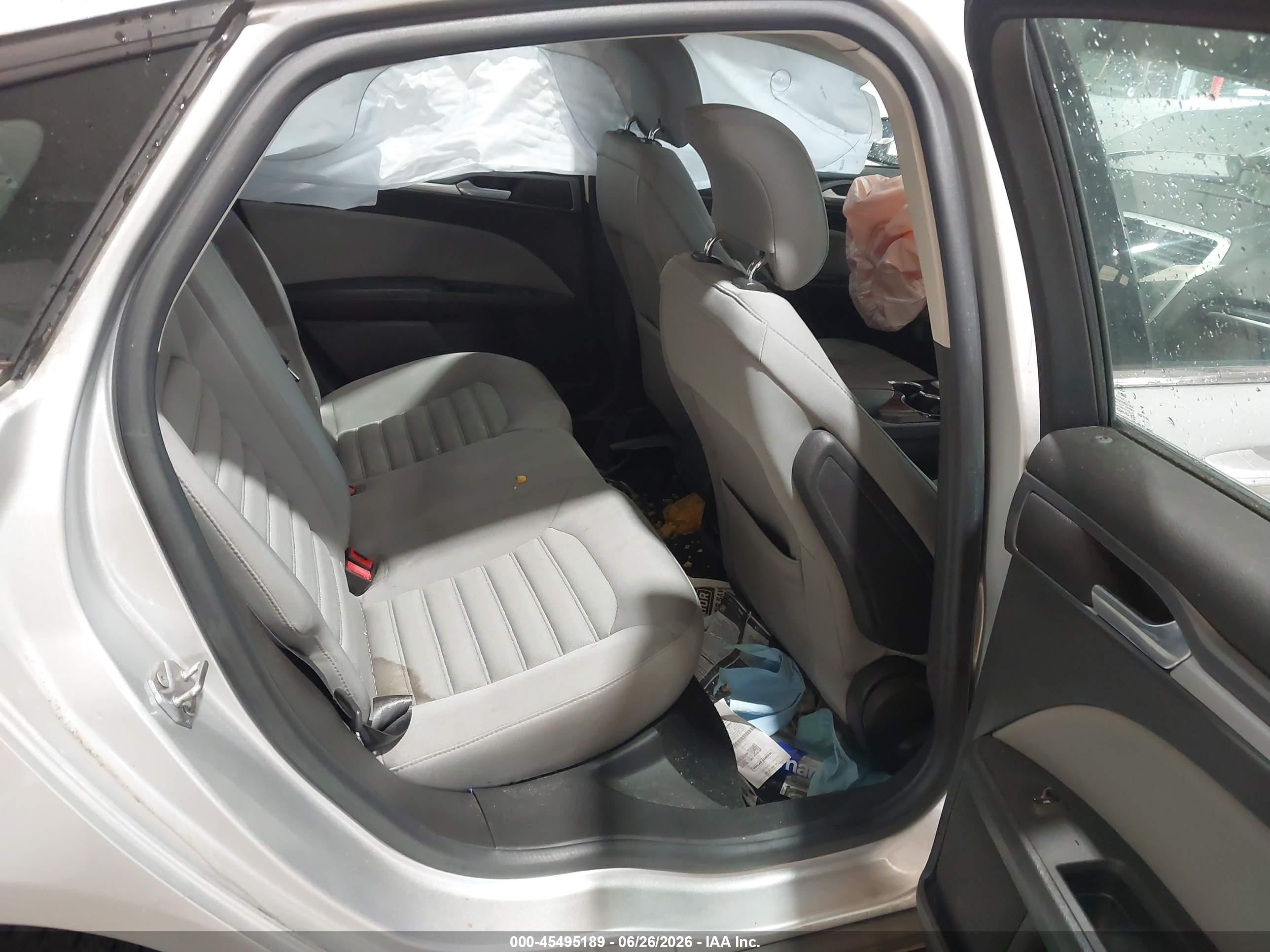 2014 Ford Fusion S Silver vin: 3FA6P0G75ER296400