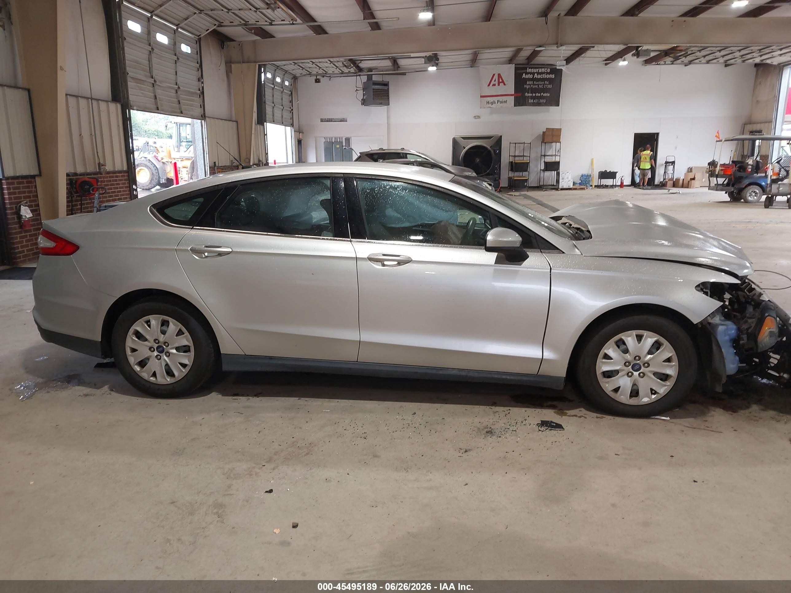 2014 Ford Fusion S Silver vin: 3FA6P0G75ER296400