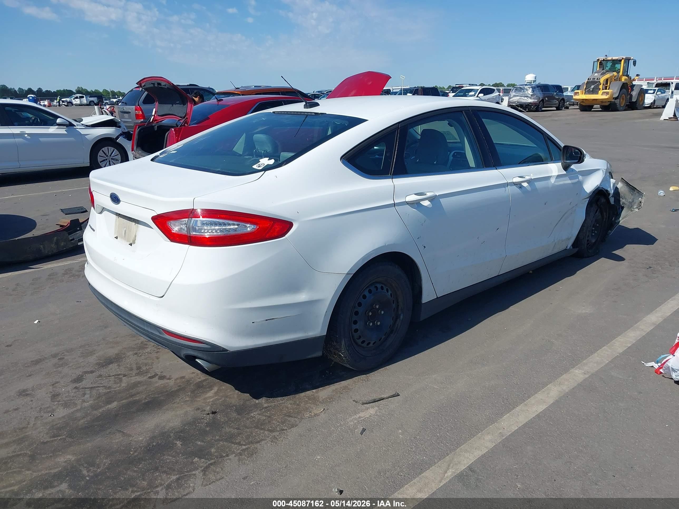 2014 Ford Fusion S White vin: 3FA6P0G75ER338600