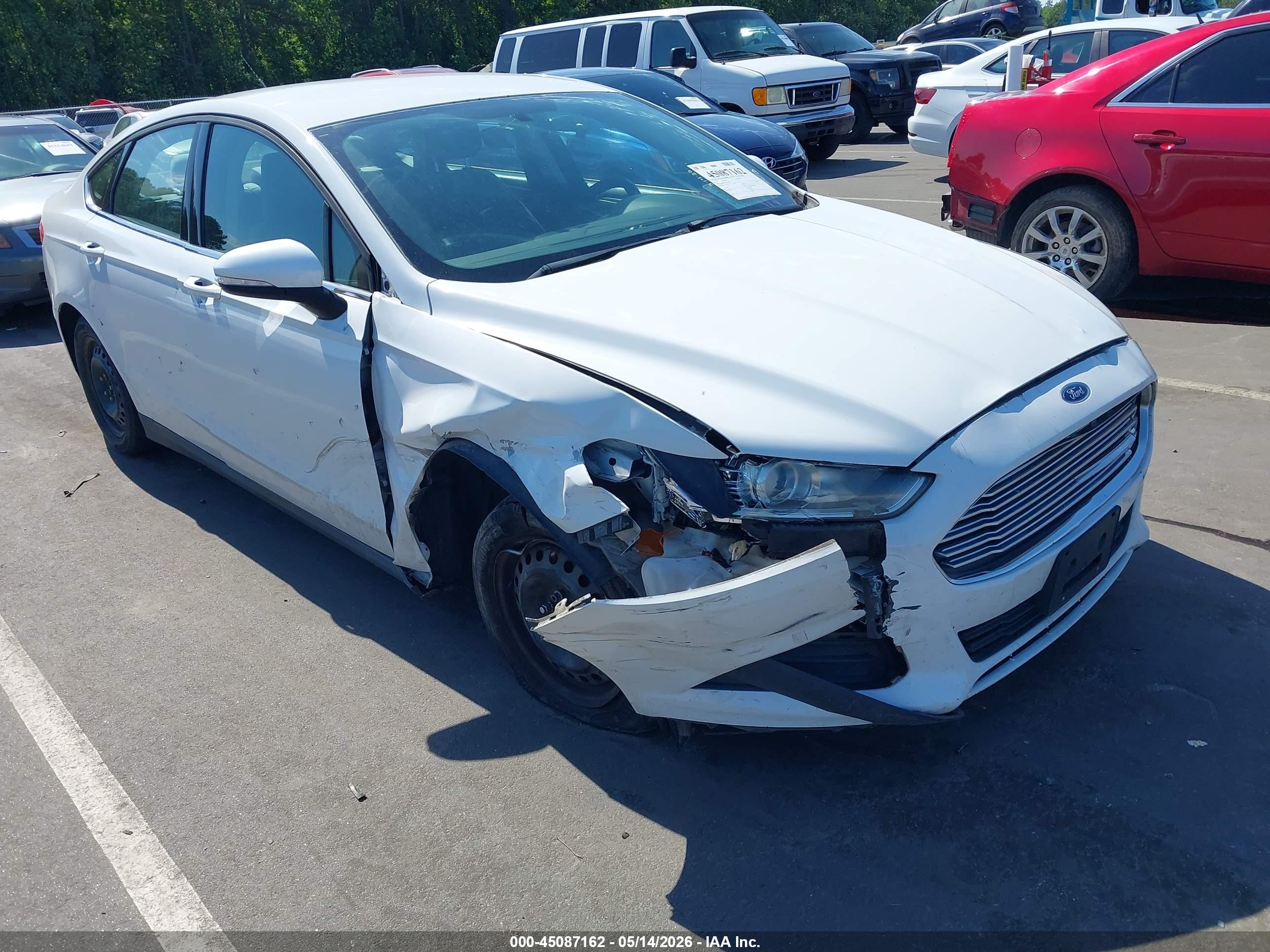 2014 Ford Fusion S White vin: 3FA6P0G75ER338600