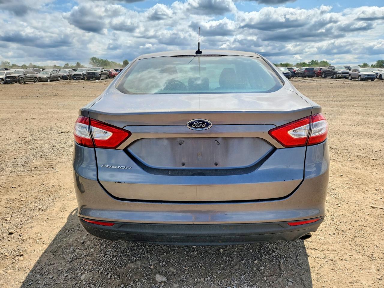 2014 Ford Fusion S Gray vin: 3FA6P0G75ER374108
