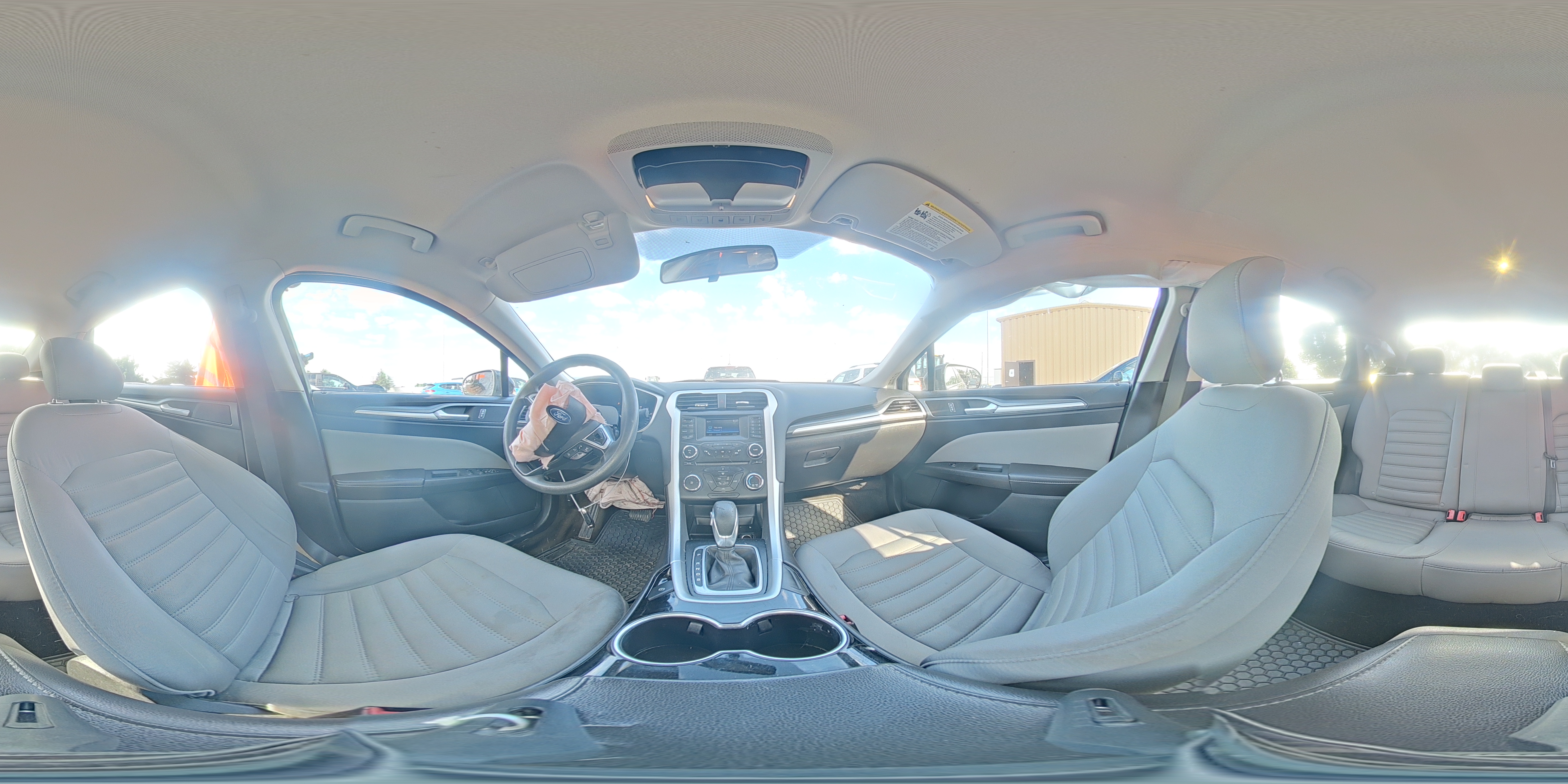2015 Ford Fusion S Серый vin: 3FA6P0G75FR118035