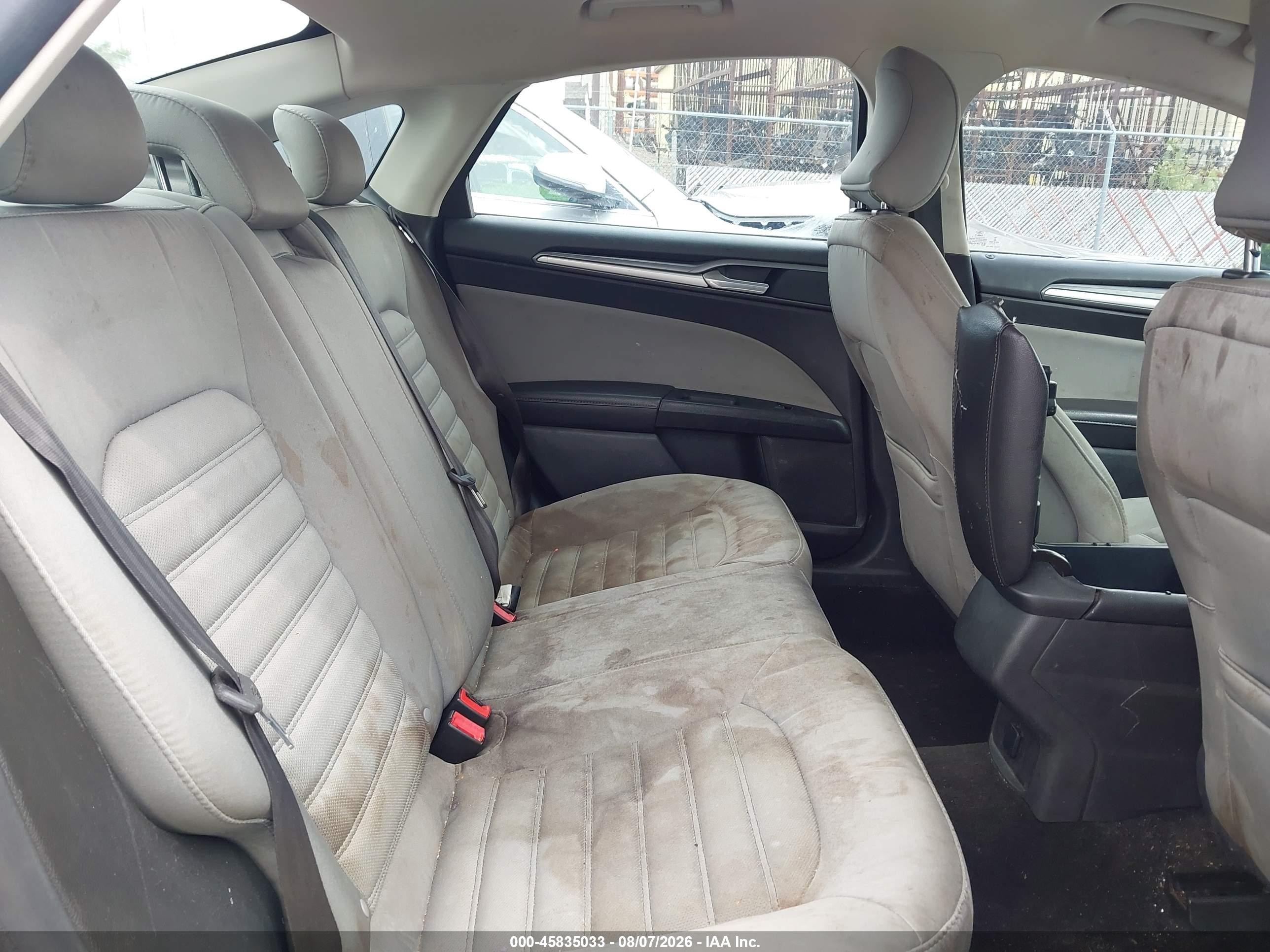 2015 Ford Fusion S Burgundy vin: 3FA6P0G75FR189204