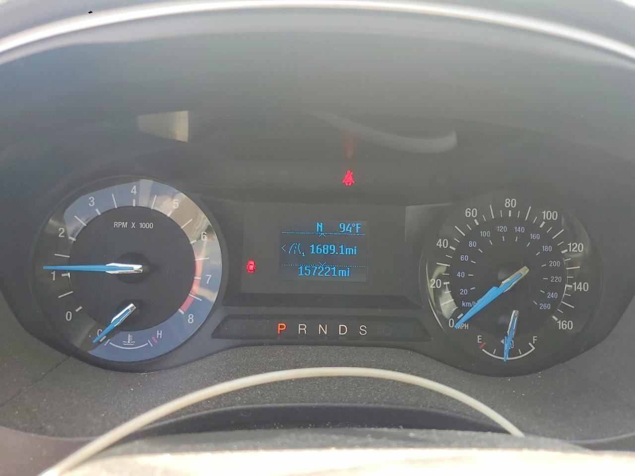 2015 Ford Fusion S Золотой vin: 3FA6P0G75FR194774