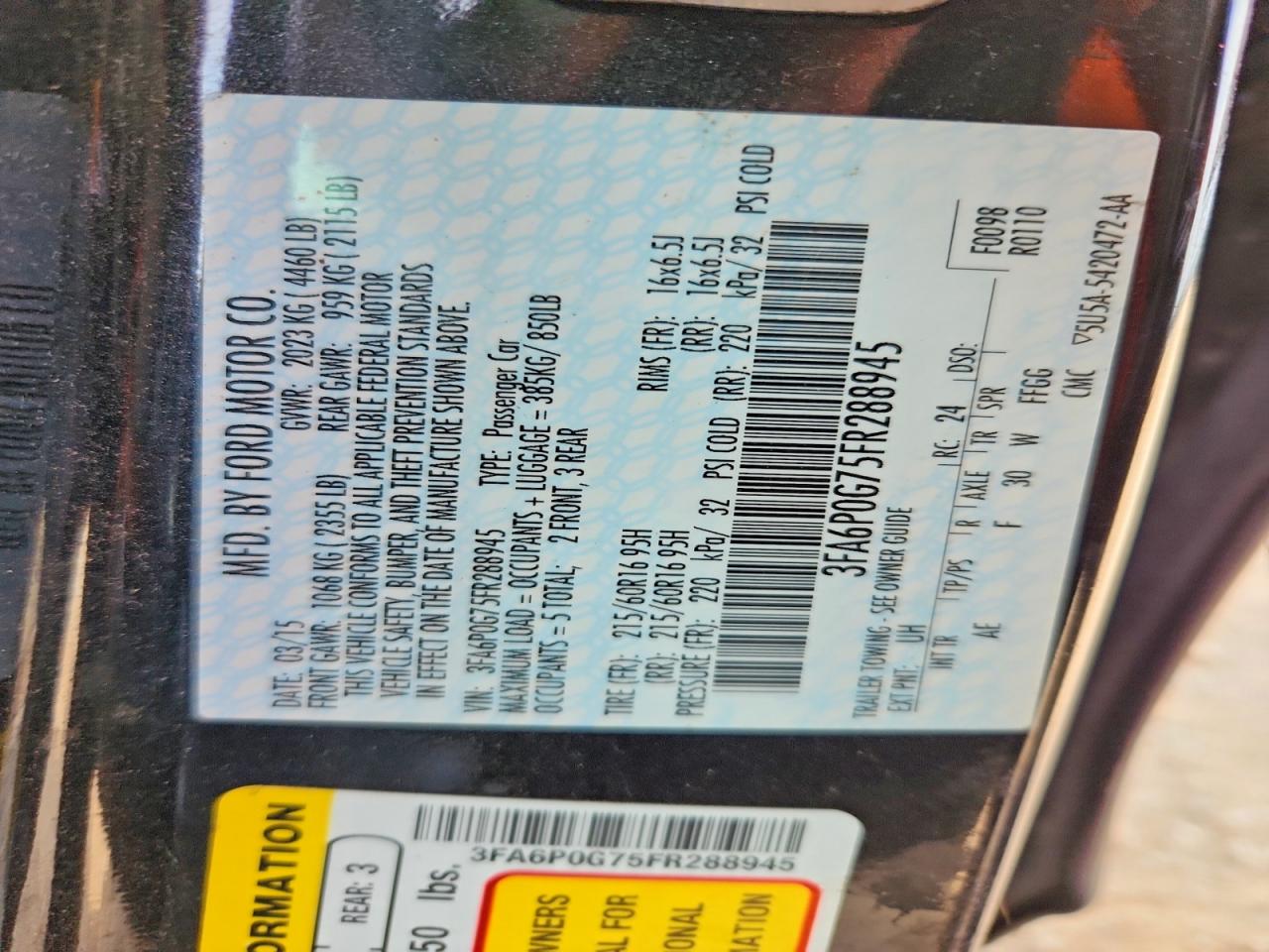 2015 Ford Fusion S Черный vin: 3FA6P0G75FR288945