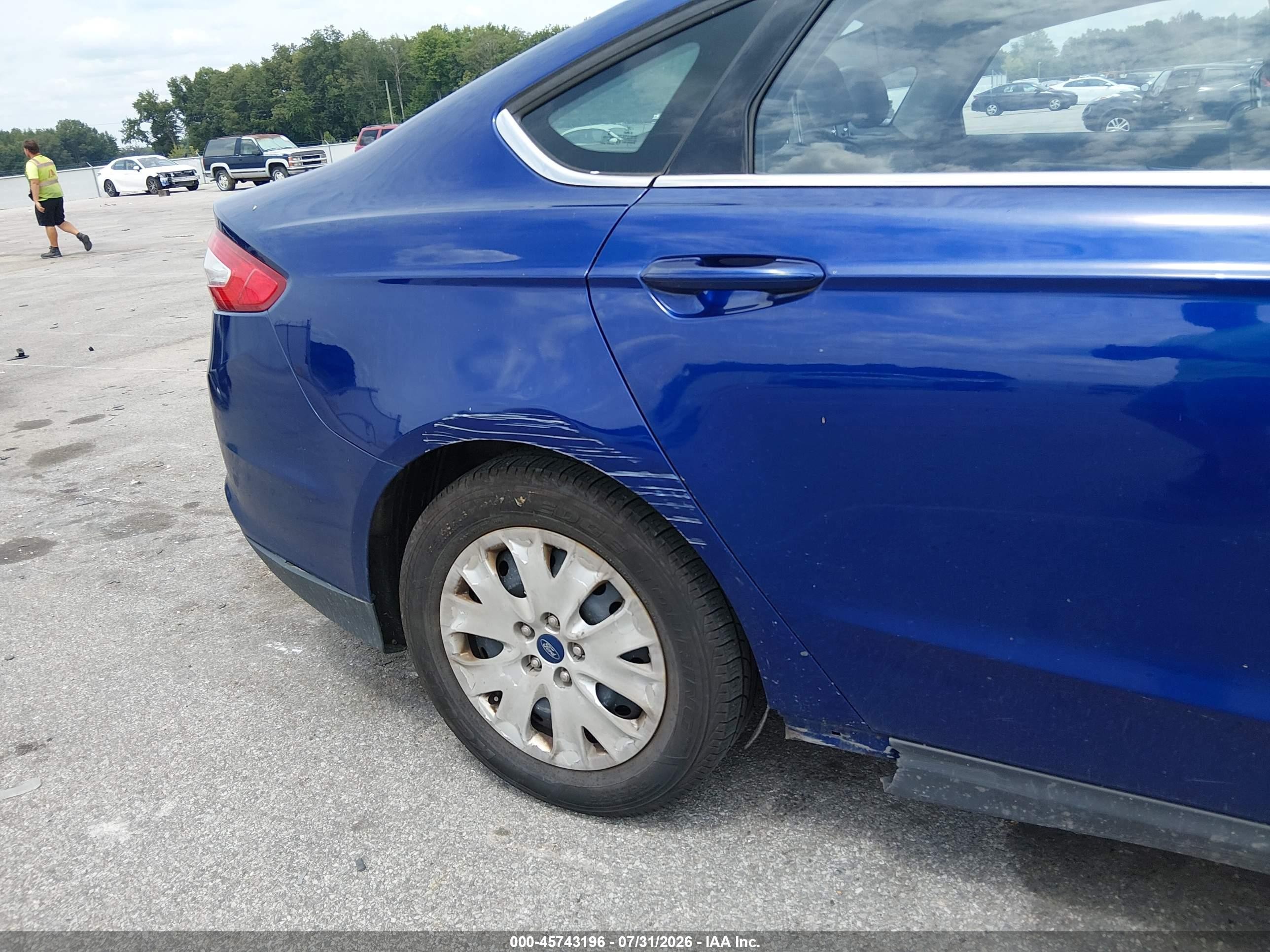 2013 Ford Fusion S Blue vin: 3FA6P0G76DR161134