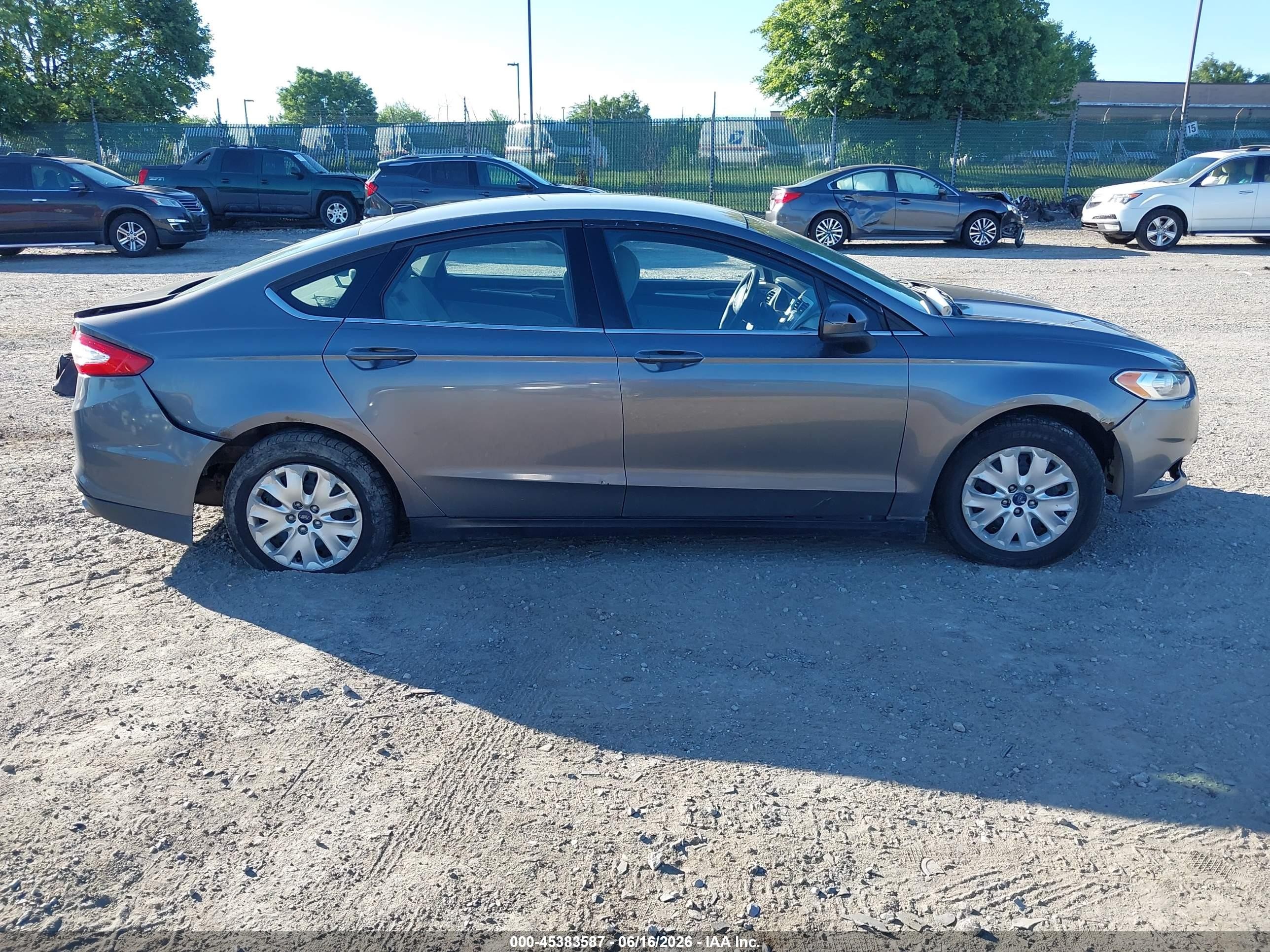 2013 Ford Fusion S Gray vin: 3FA6P0G76DR288322