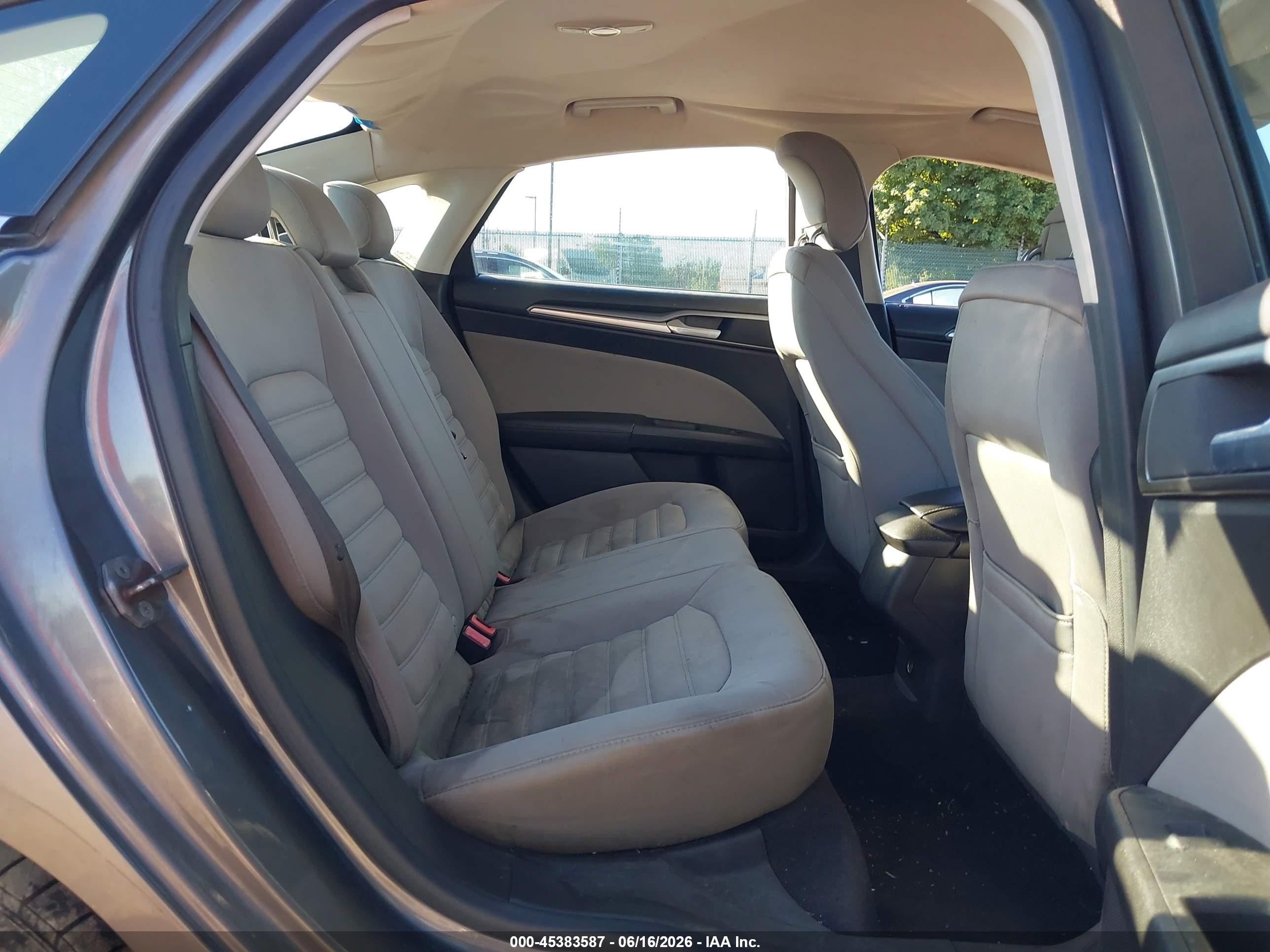 2013 Ford Fusion S Gray vin: 3FA6P0G76DR288322