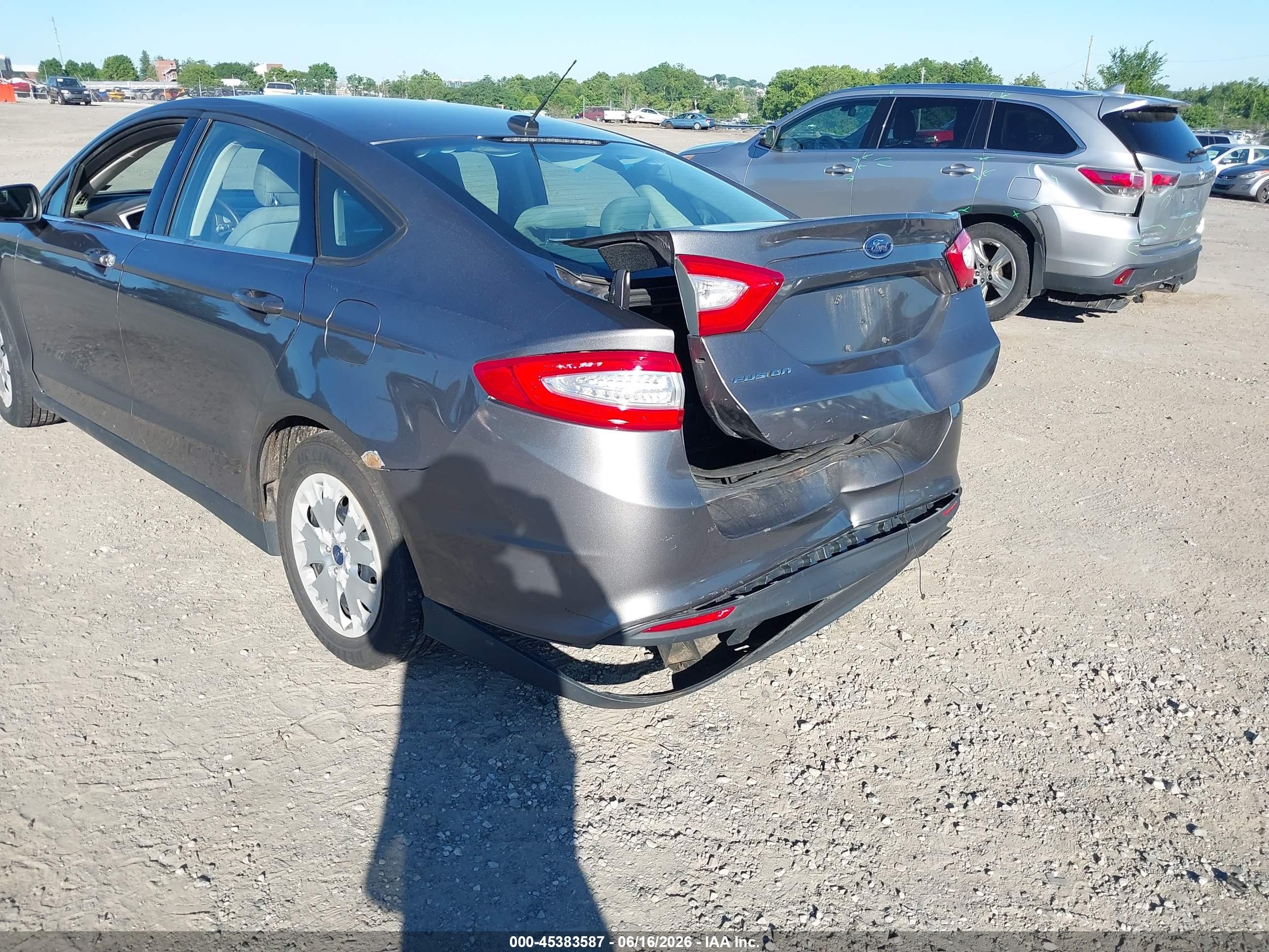 2013 Ford Fusion S Gray vin: 3FA6P0G76DR288322
