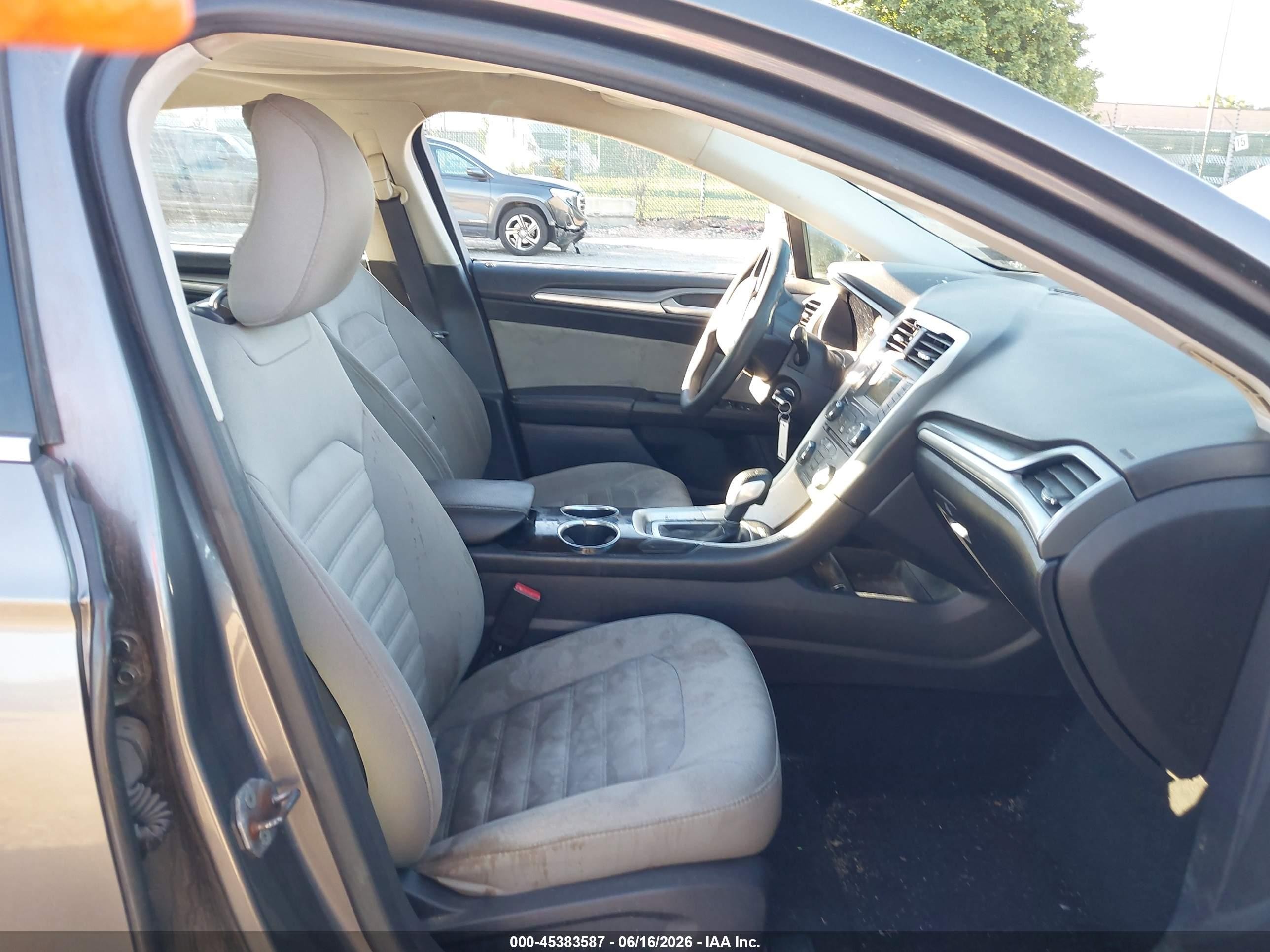 2013 Ford Fusion S Gray vin: 3FA6P0G76DR288322