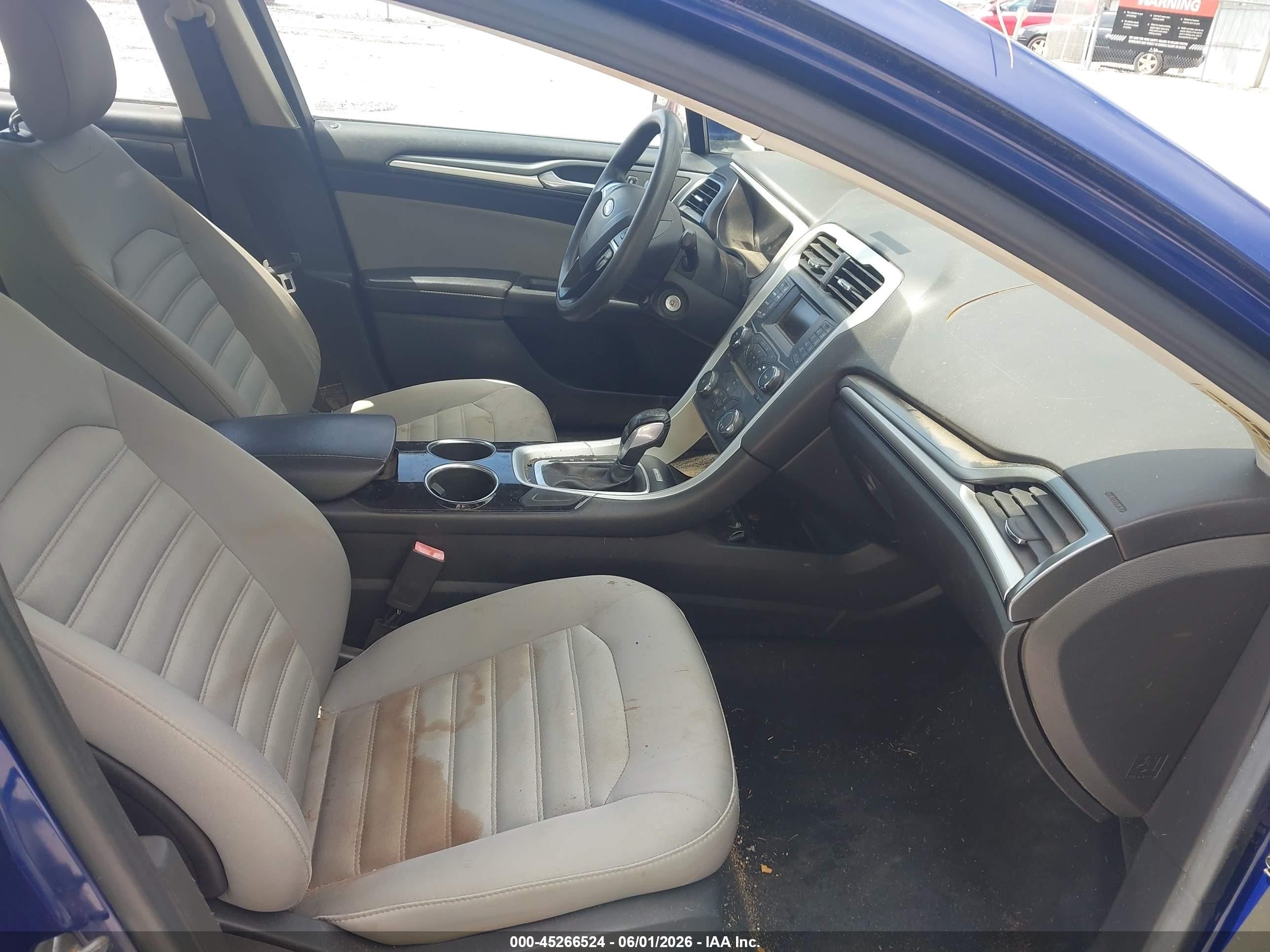 2013 Ford Fusion S Blue vin: 3FA6P0G76DR317446