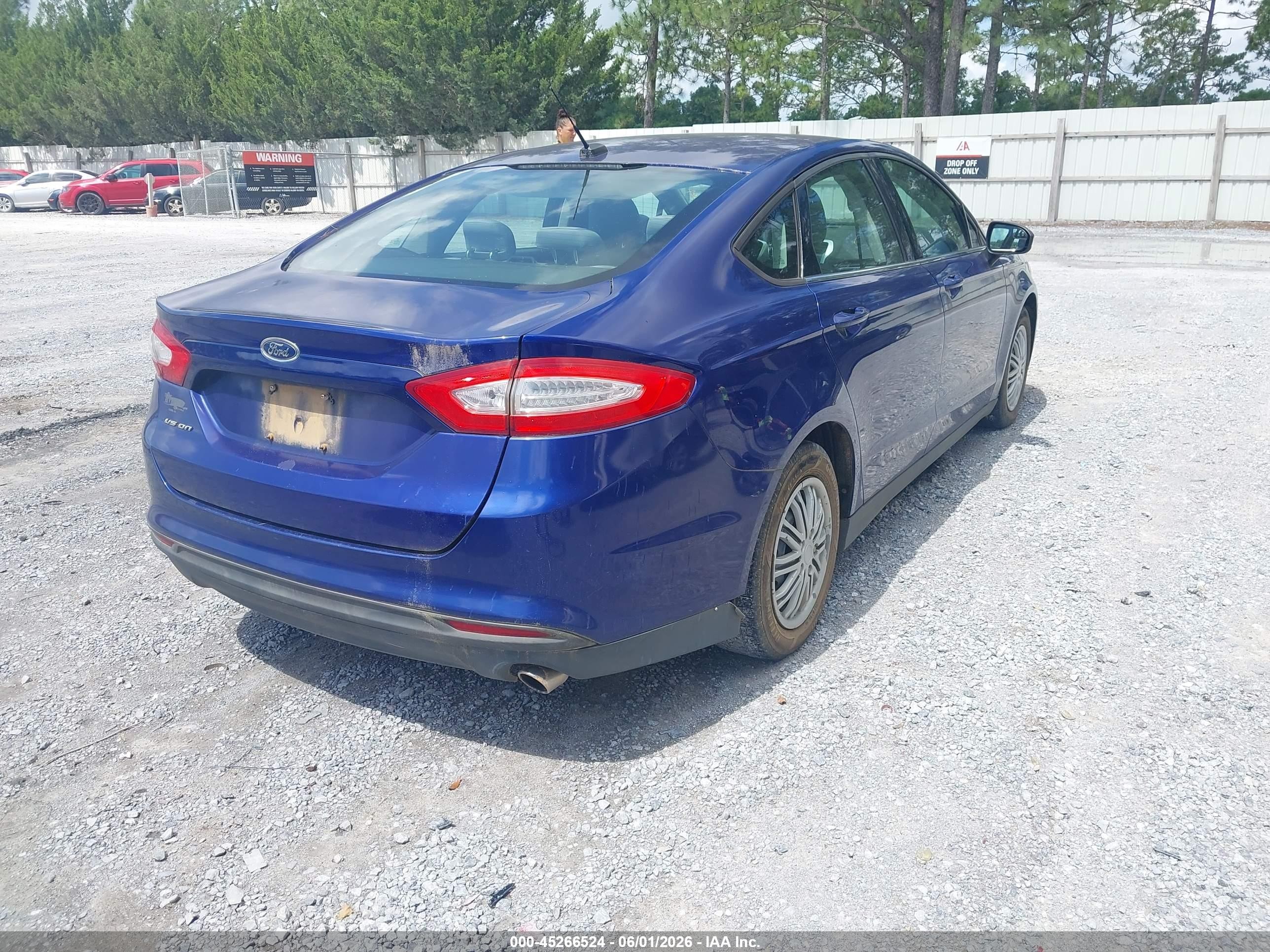 2013 Ford Fusion S Blue vin: 3FA6P0G76DR317446
