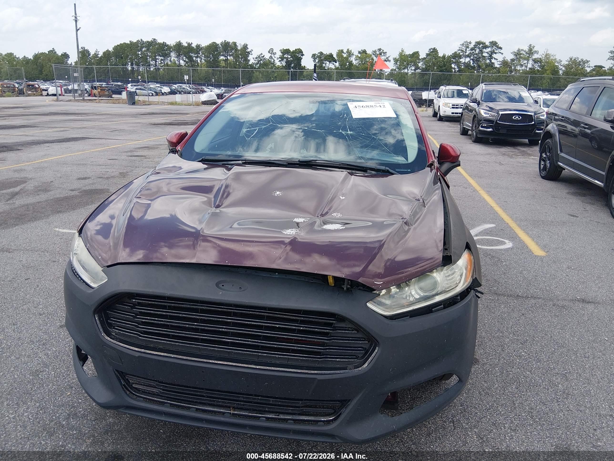 2013 Ford Fusion S Red vin: 3FA6P0G76DR318466