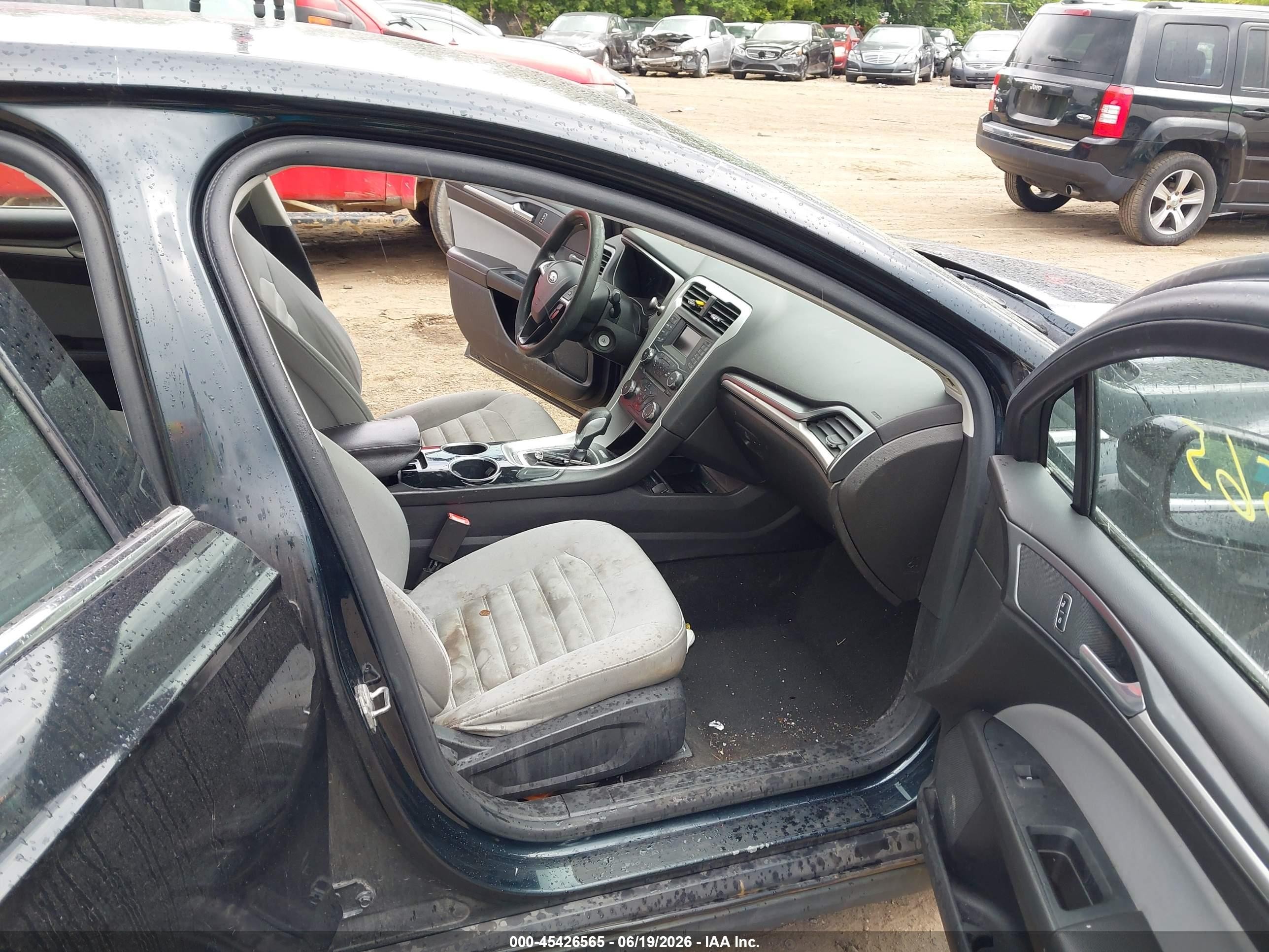 2014 Ford Fusion S Dark Blue vin: 3FA6P0G76ER129222